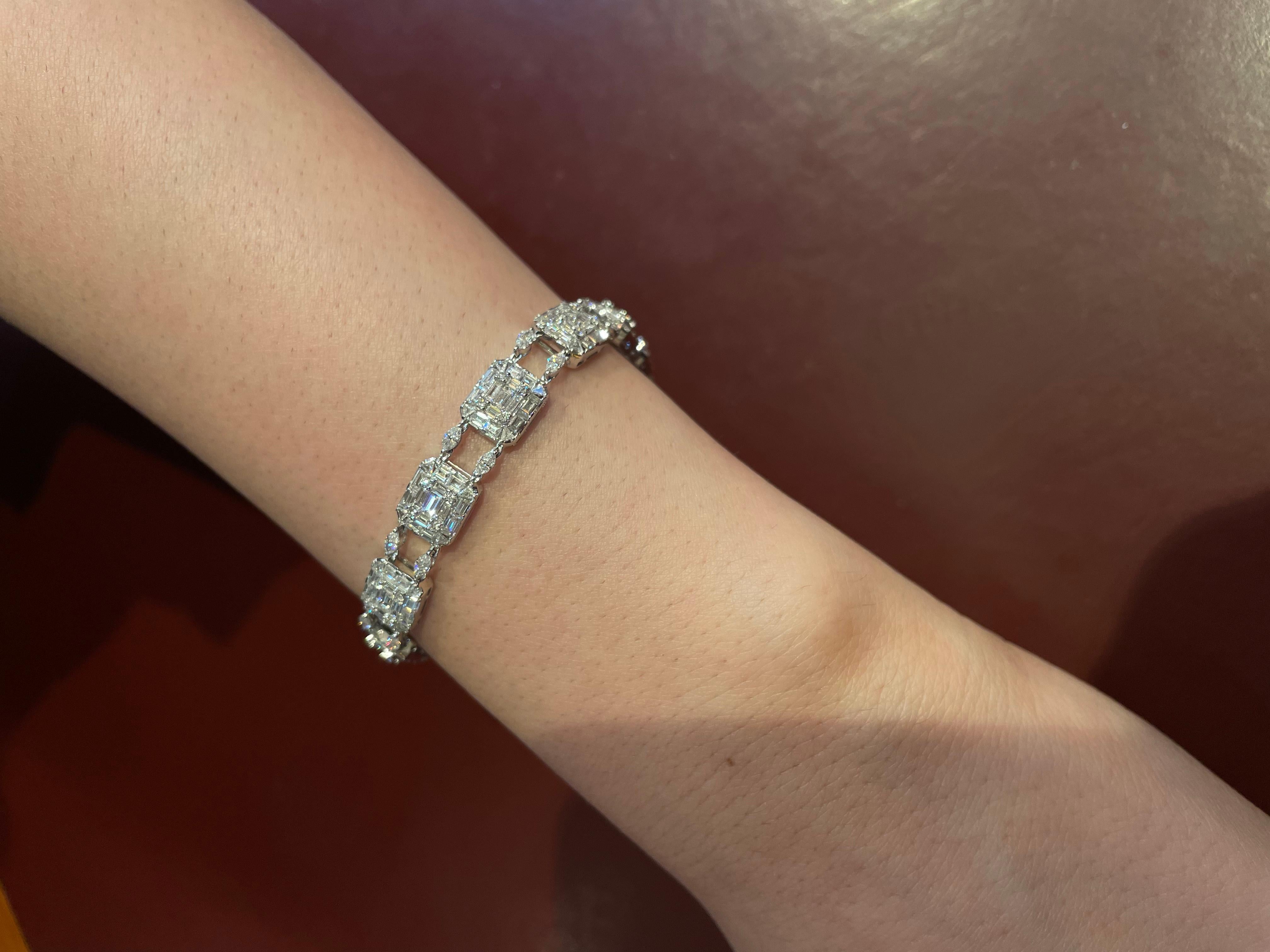 Art Deco Amwaj Jewellery 18K White Gold Baguette and Round Marquise Diamond Bracelet  For Sale