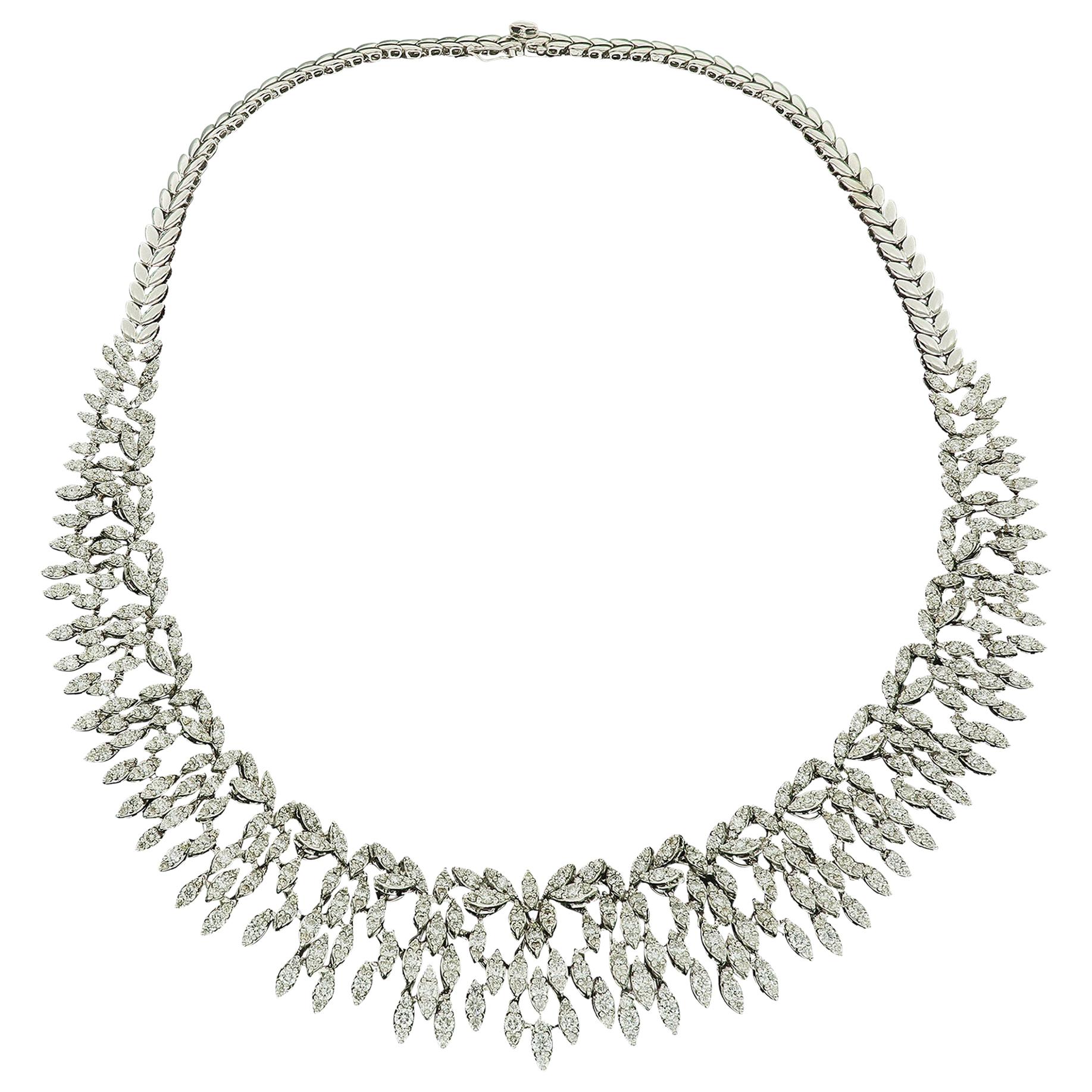 Amwaj Jewellery Marquise Diamond Illusion serti dans de l'or blanc 18 carats en vente