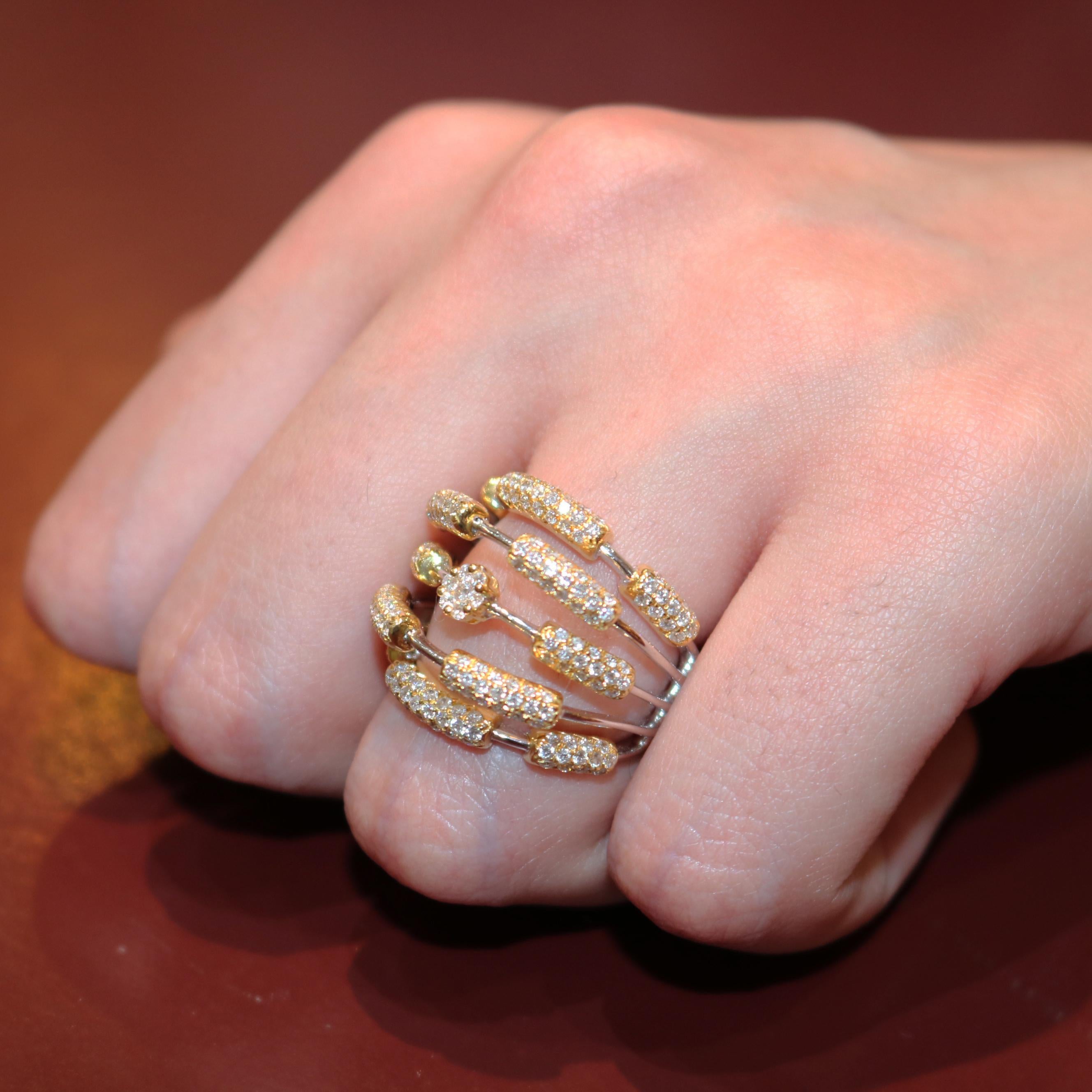 Round Cut Amwaj Jewelry 18 Karat Yellow Gold and Diamond Ring For Sale