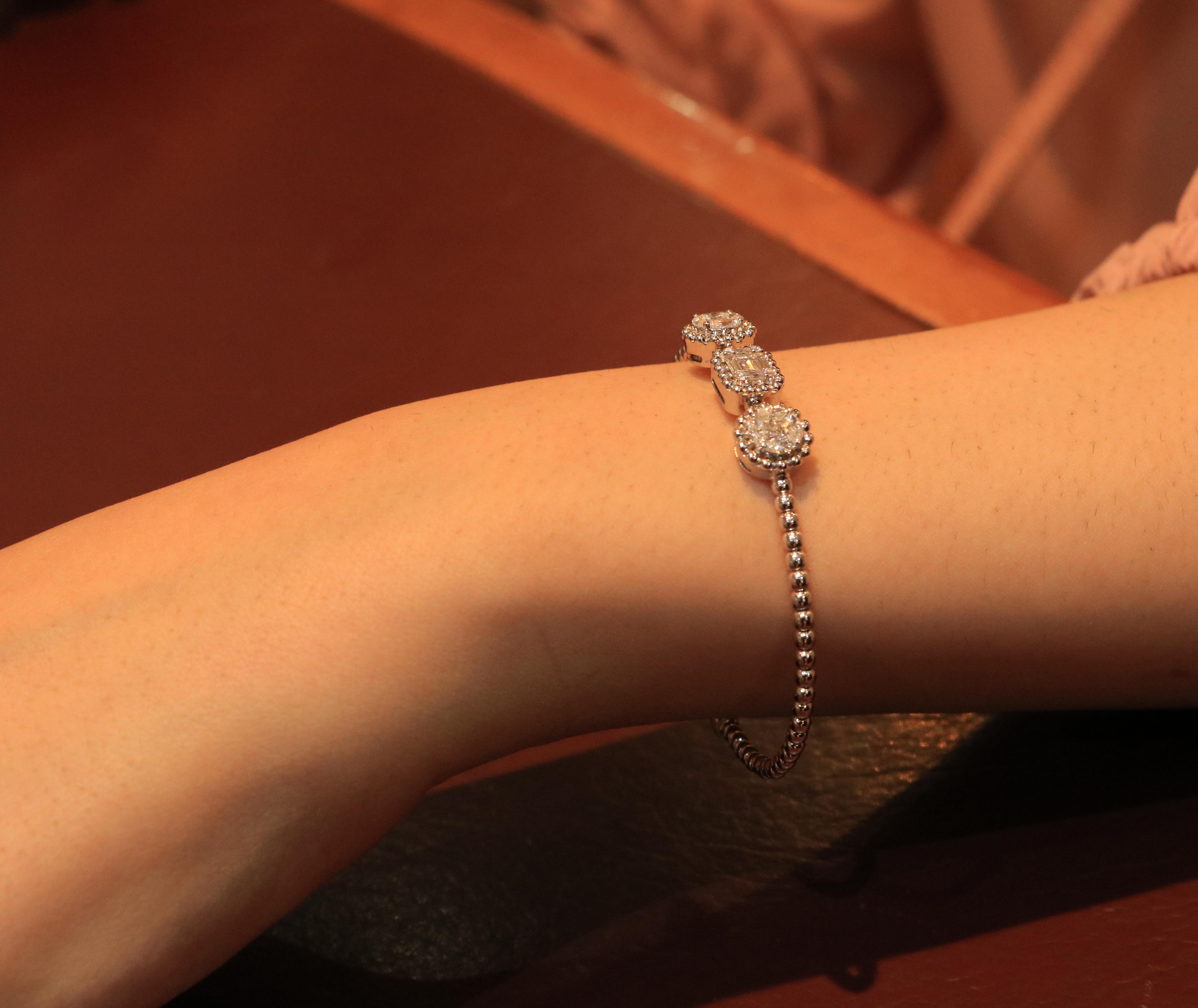 Baguette Cut Amwaj Jewelry Baguette and Round Cut Diamond Bracelet For Sale