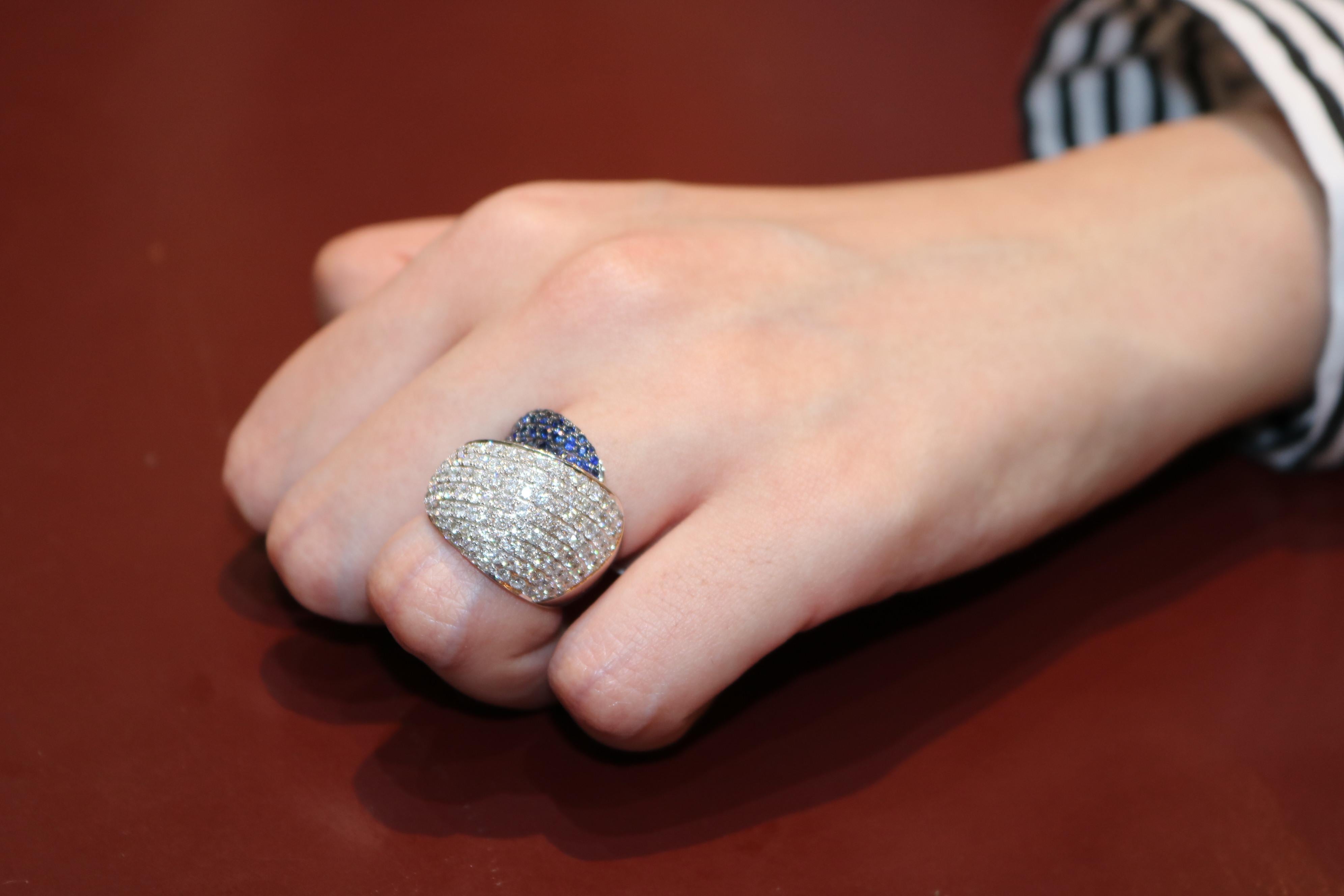 Amwaj Jewelry Bague en or 18 carats avec saphir bleu en vente 1