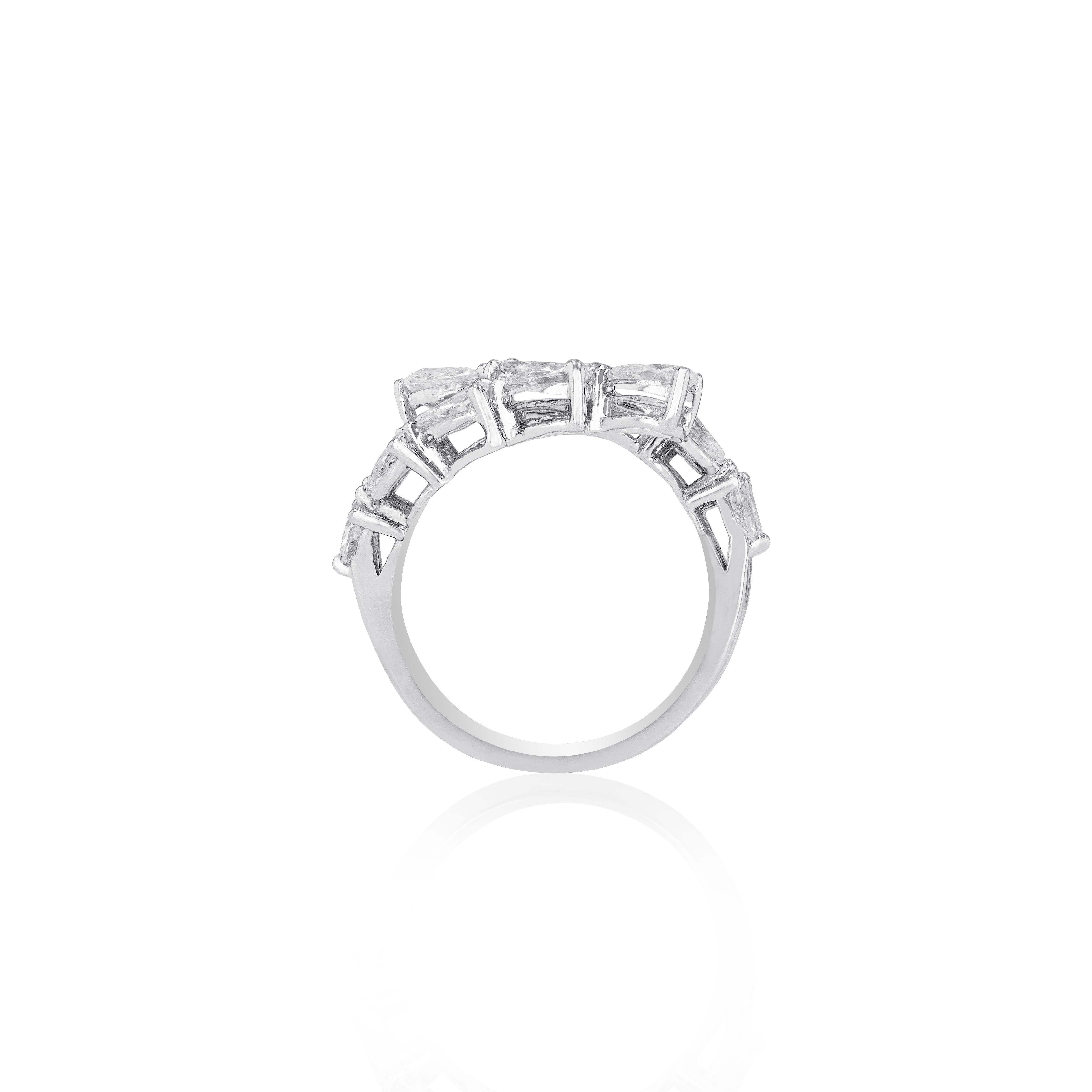 Modern Amwaj Jewelry Diamond Ring in 18 Karat White Gold