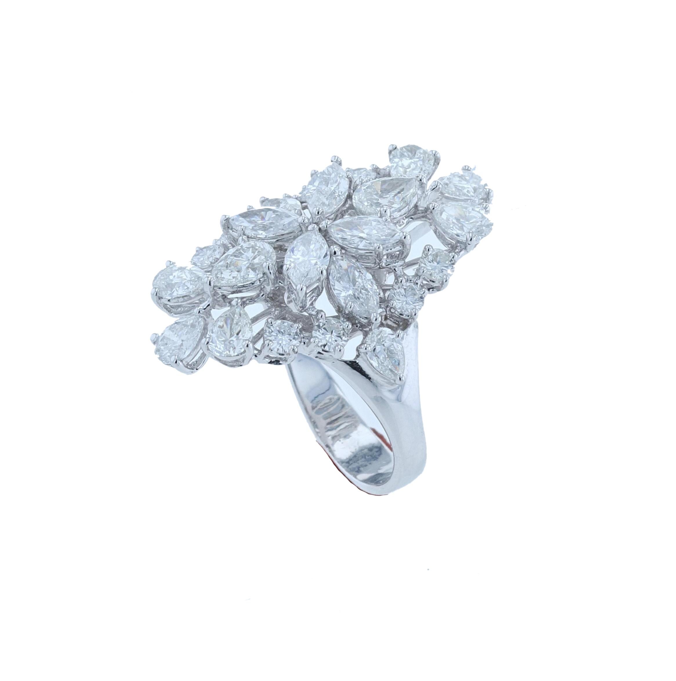 Women's Amwaj Jewelry Pear Shape Diamond Ring in 18 Karat White Gold For Sale