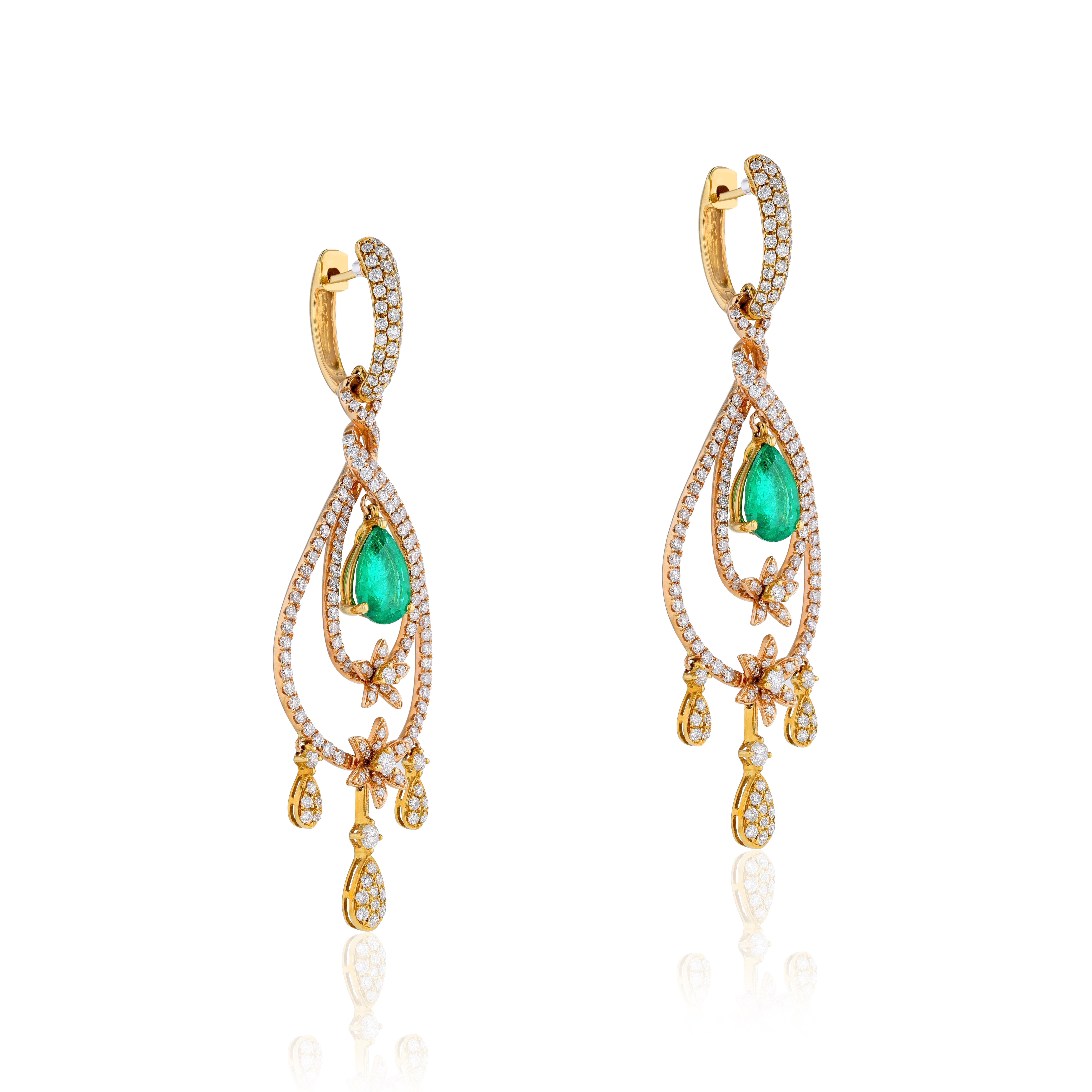 Contemporary Amwaj Jewelry Rose Gold with Emerald Drop Earrings For Sale