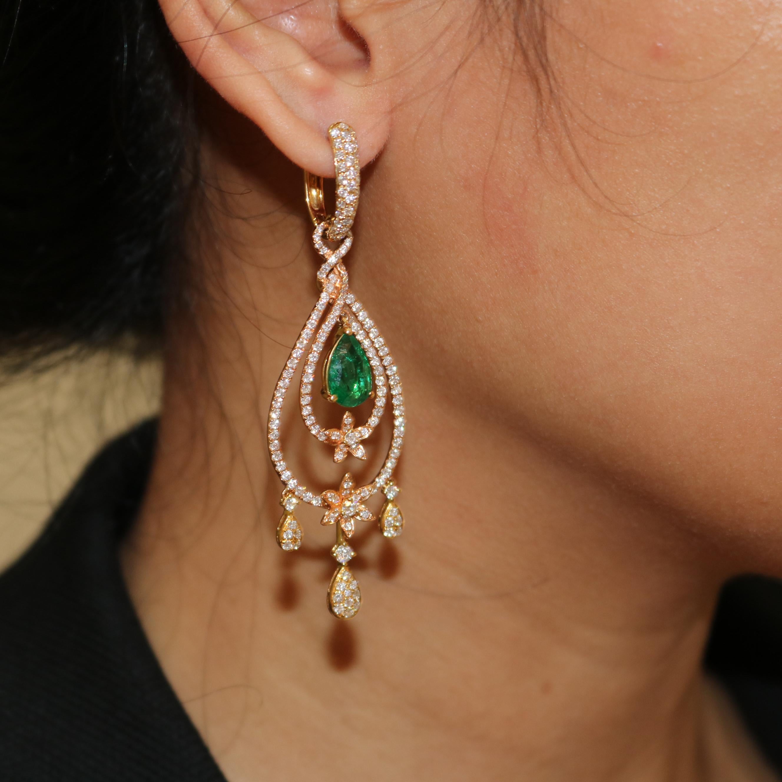 Amwaj Jewelry Rose Gold with Emerald Drop Earrings For Sale 1
