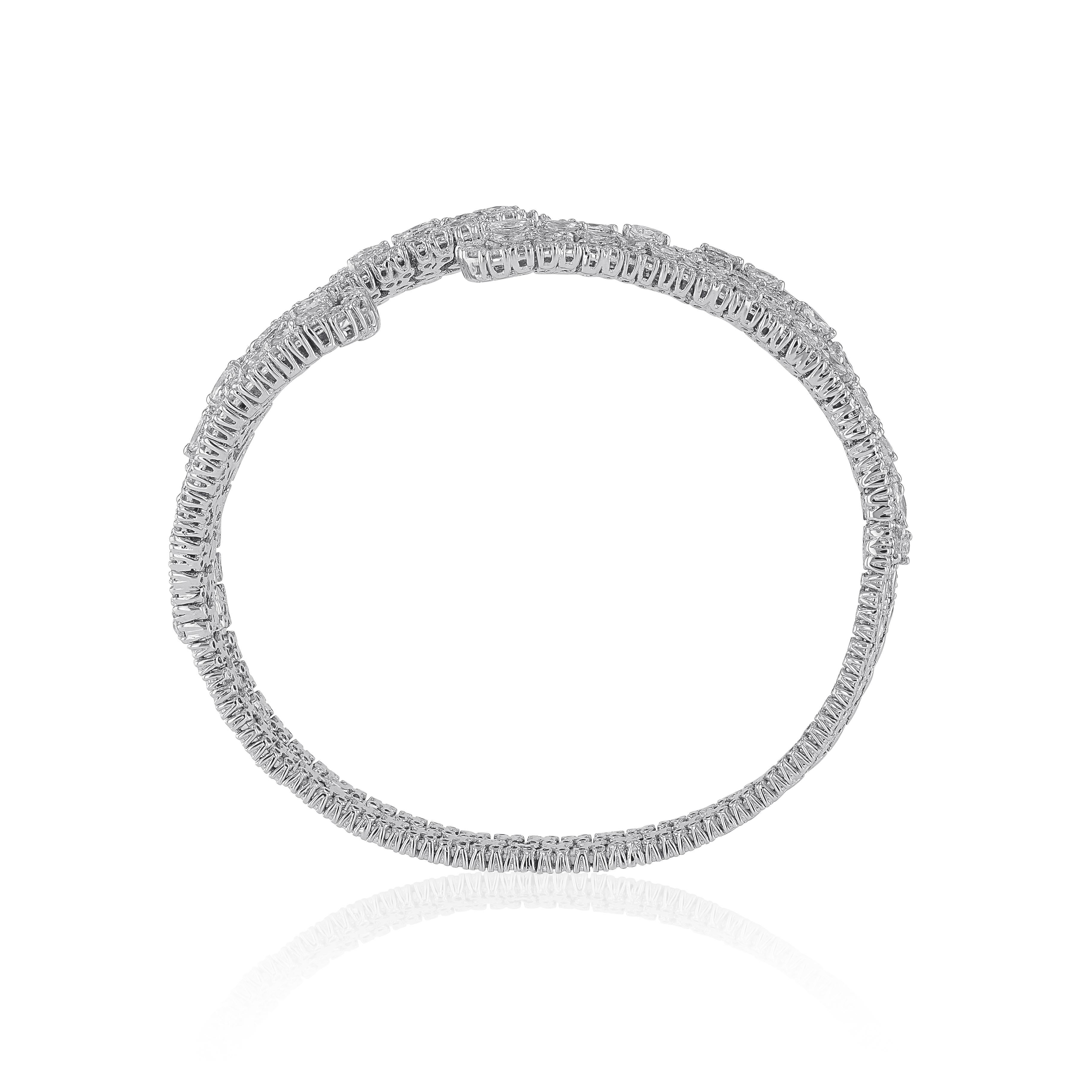 Taille ronde Amwaj Bracelet en or blanc 18 carats avec diamants en vente