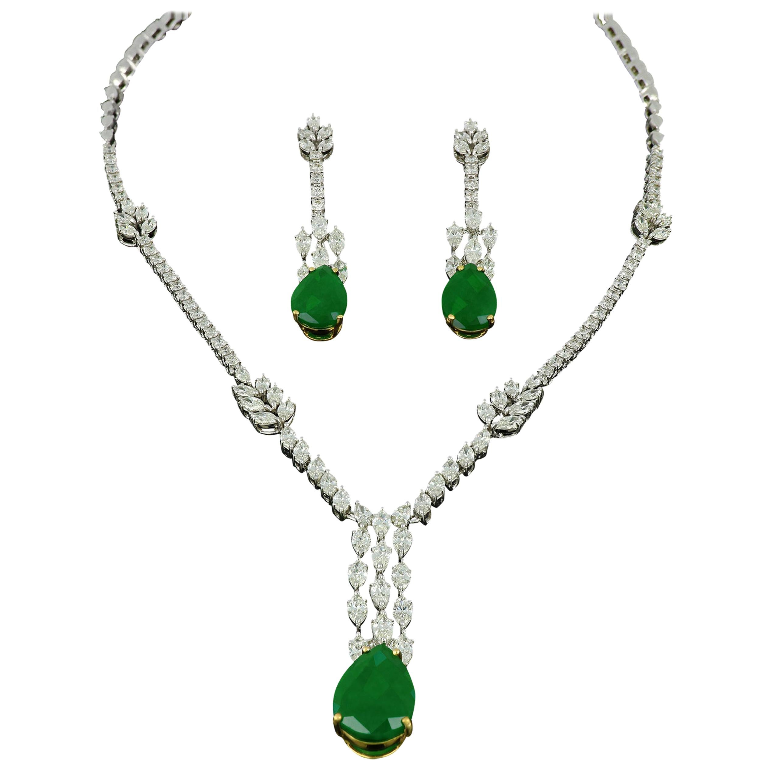 Amwaj White Gold 18 Karat Necklace and Earrings with Diamonds and Emeralds For Sale