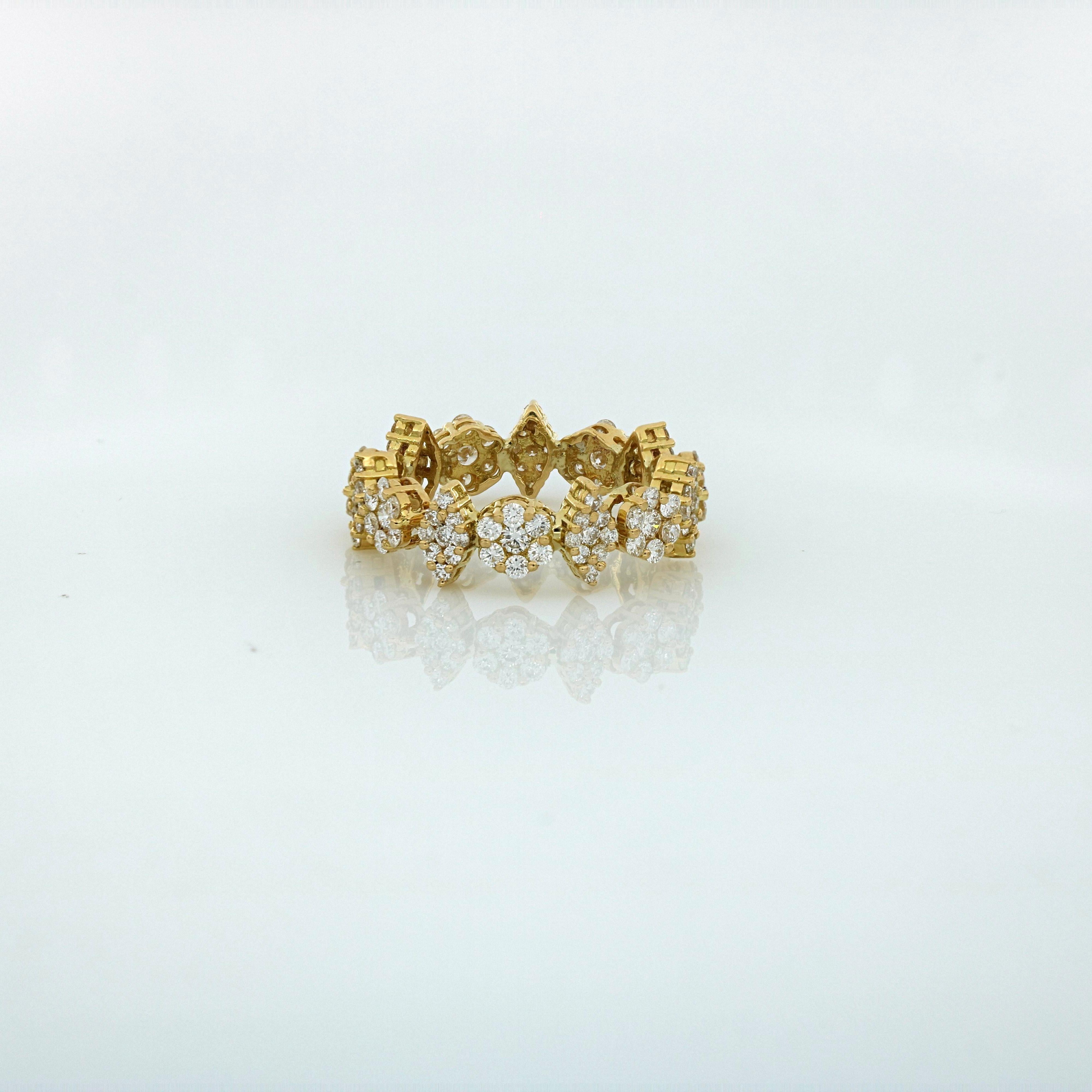 Round Cut Amwaj Yellow Gold Ring with Diamonds For Sale