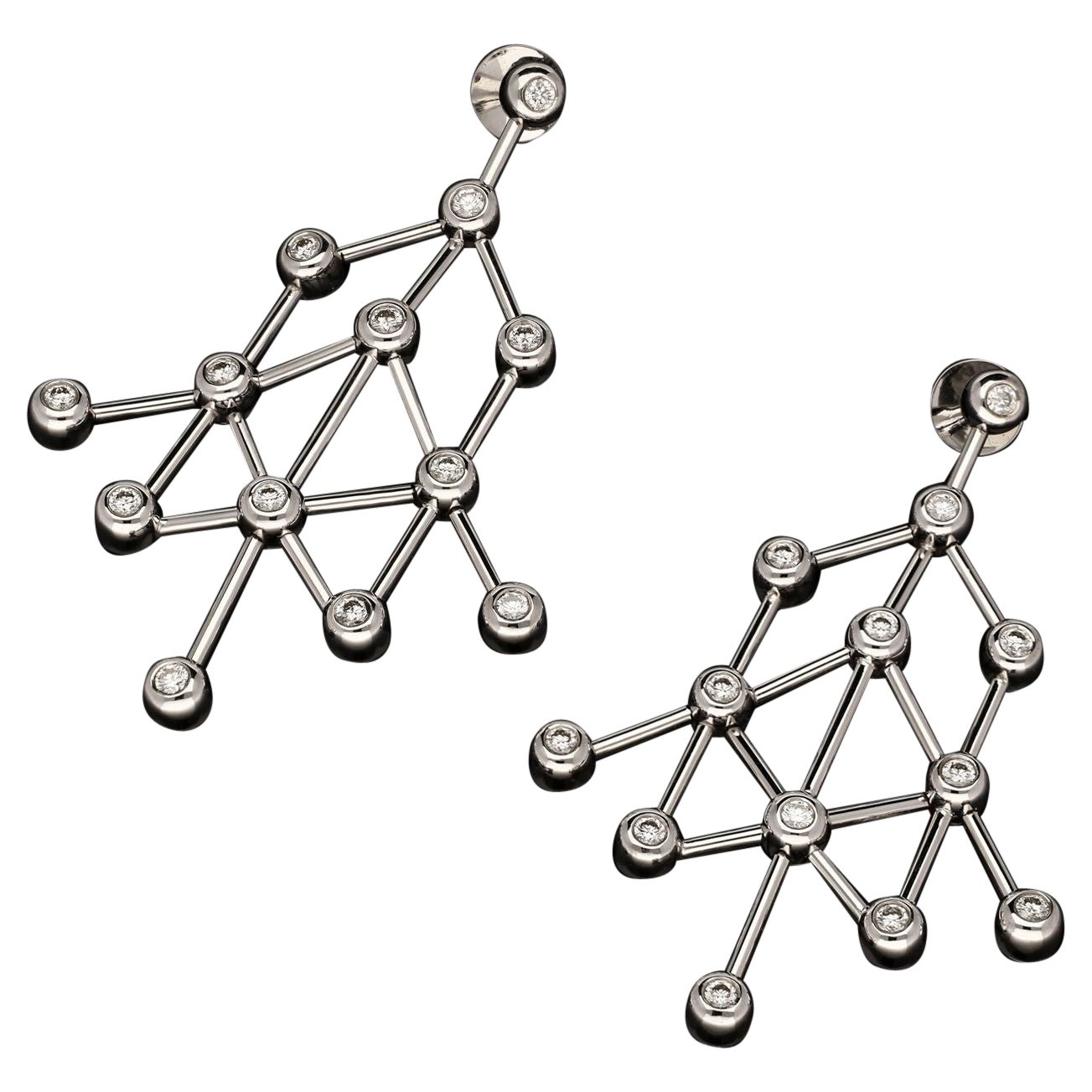 Amy Burton, boucles d'oreilles « Covalent » géométriques articulées en or blanc 18 carats et diamants en vente