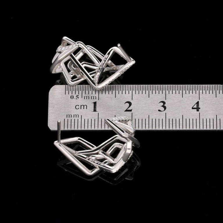 Brilliant Cut Amy Burton Sculptural Asymmetric Platinum and Diamond Disorient Hoop Earrings For Sale