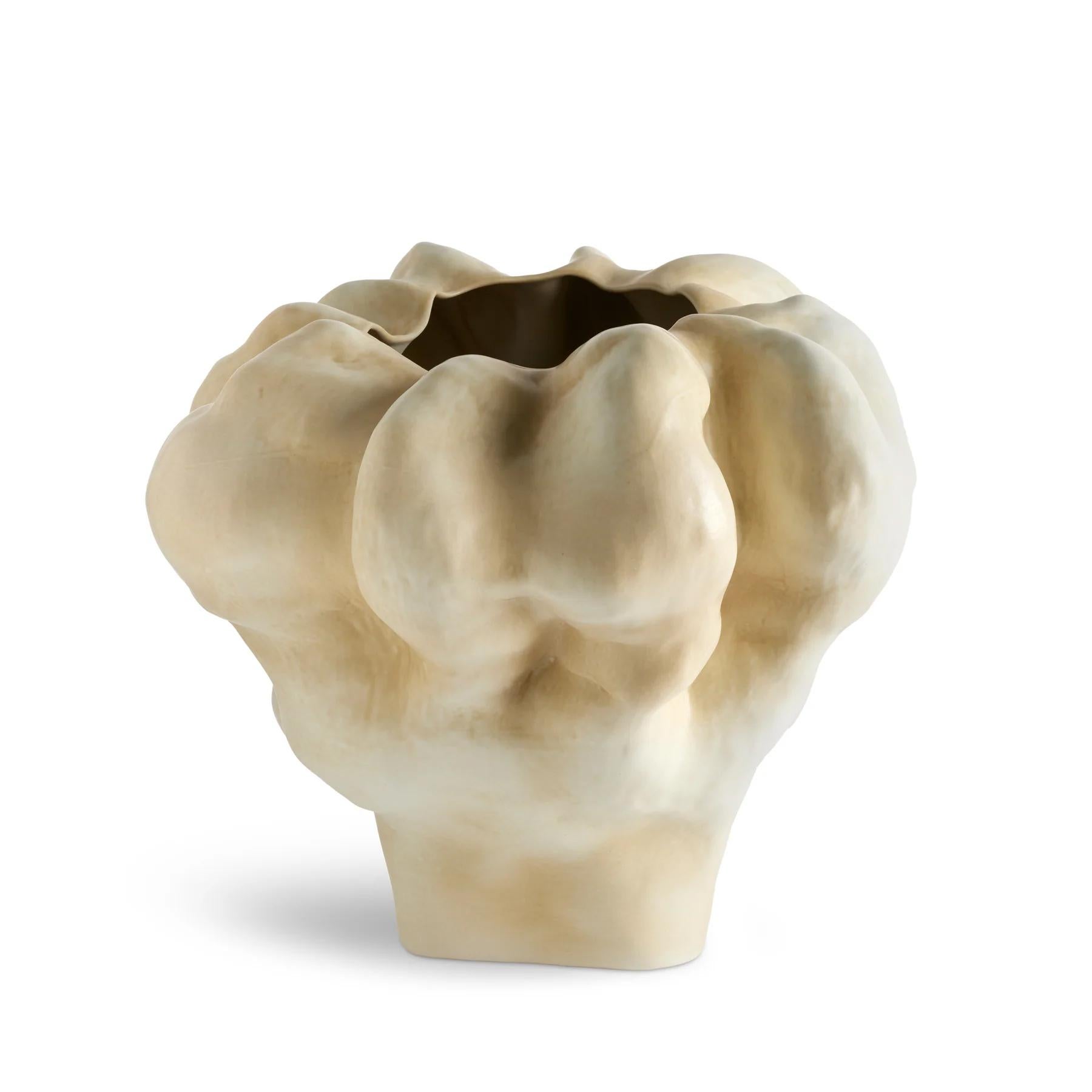 Fatto a mano Vaso medio Amy Cream in vendita