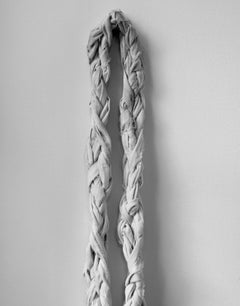 Corde à sauter faite à la main (drap de lit déchiré et tressé) 40 x 16 pouces, 2009-2016