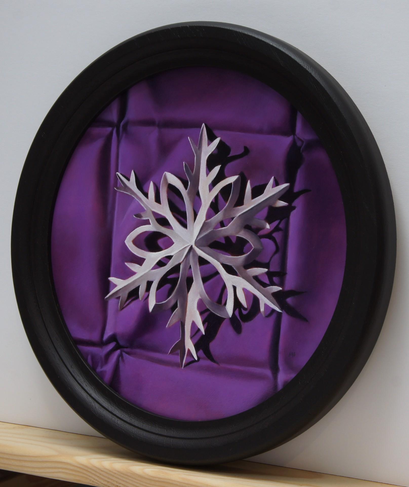 Paper Snowflake 4 - Purple Still-Life Painting by Amy Ordoveza