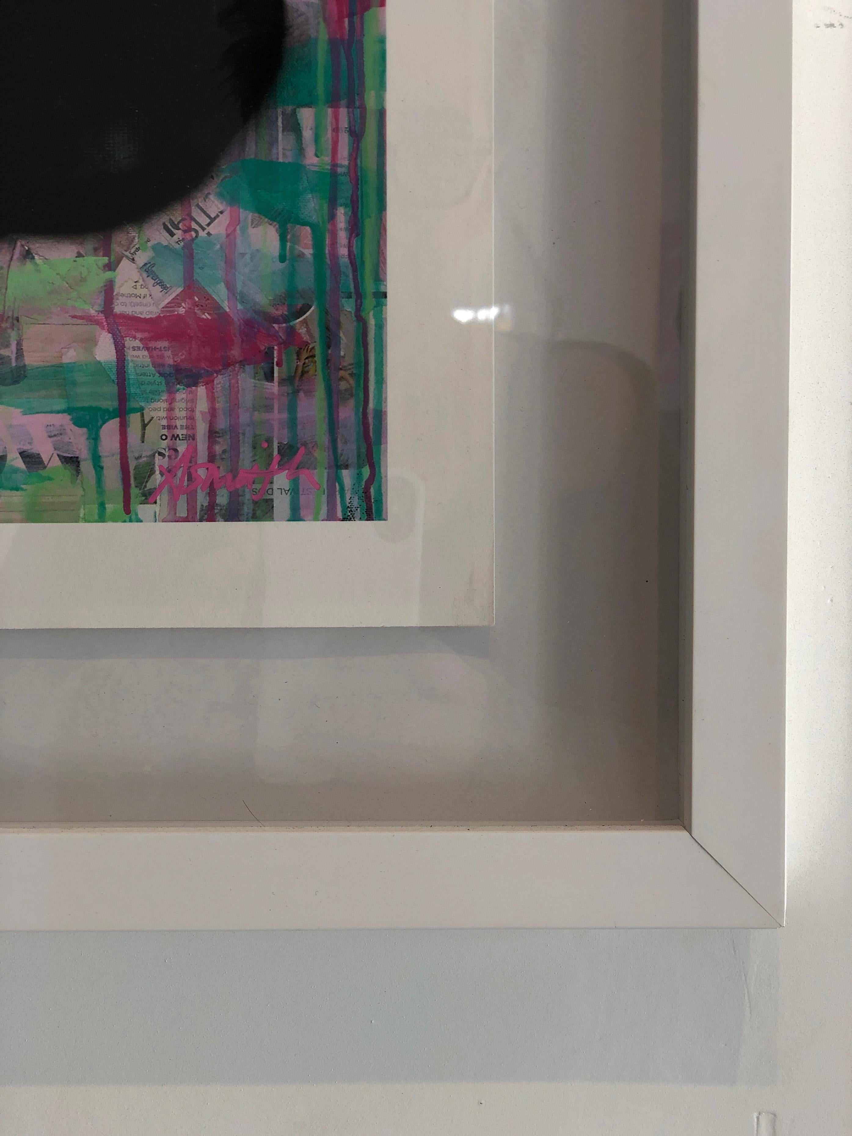 Amy Smith è un'artista contemporanea autodidatta. Nata nel New Jersey, si è trasferita a Los Angeles dove ha trovato ispirazione, mentori e sostegno nella comunità della Street Art.
 Nella sua serie di ritratti a collage, Amy Smith utilizza