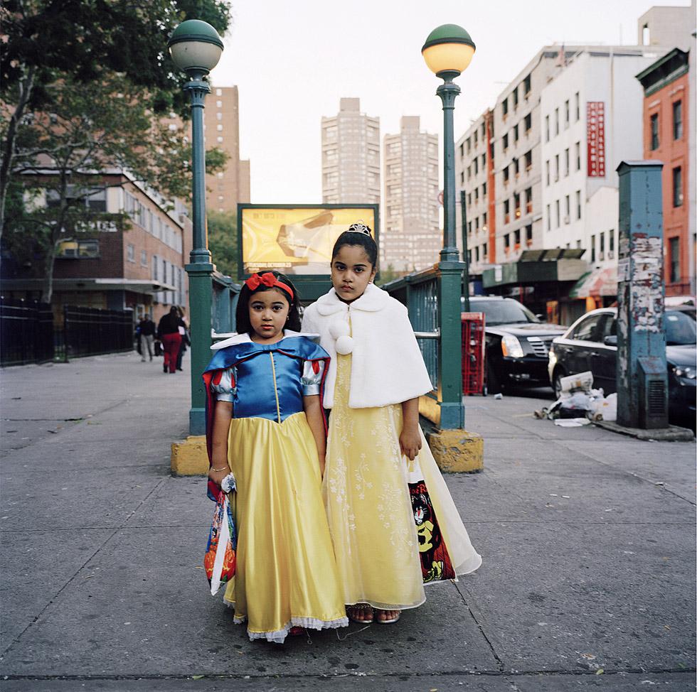 Amy Stein Portrait Photograph - Untitled (Snow White and Sister)
