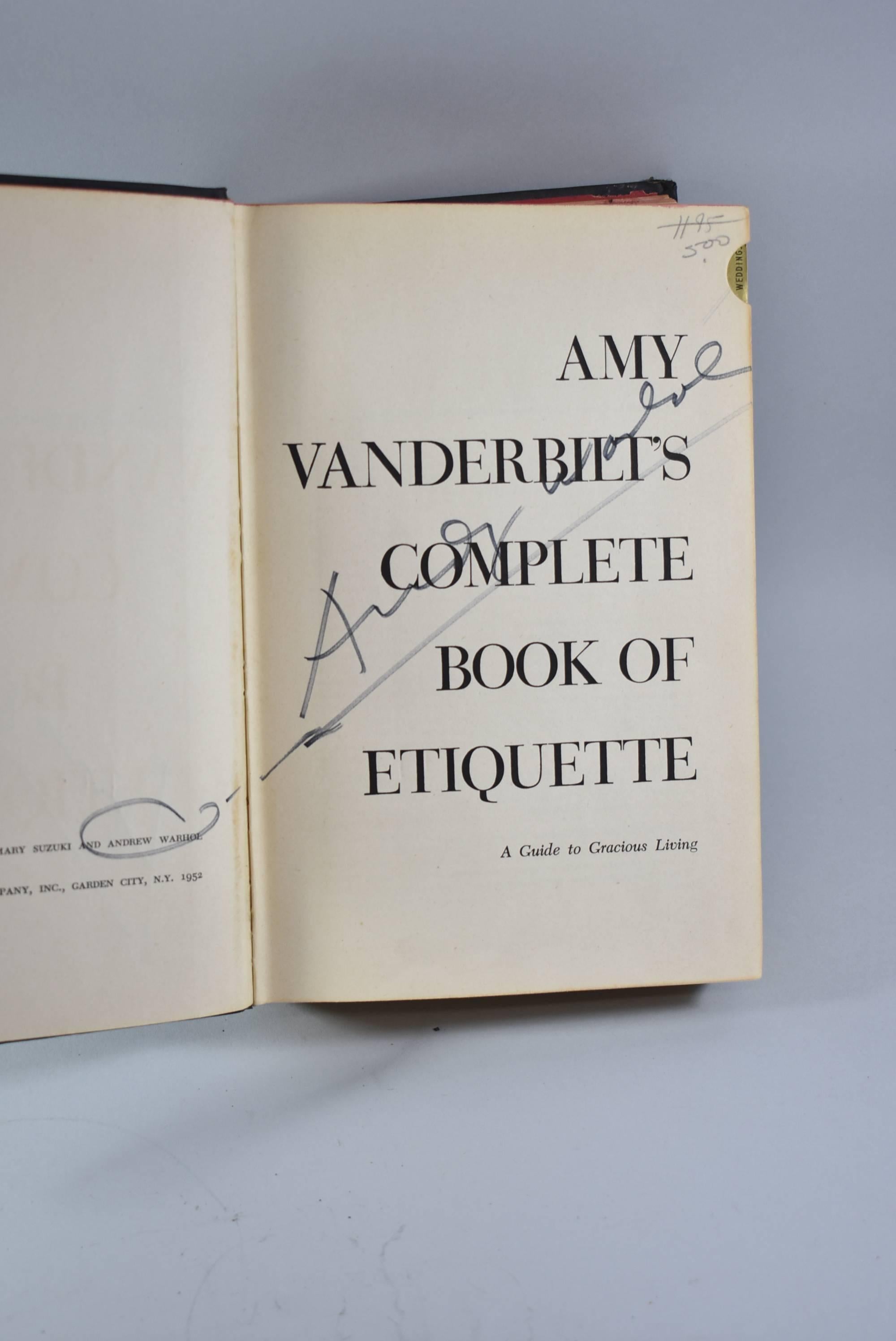 Le livre complet de l'étiquette d'Amy Vanderbilt signé par Andy Warhol Bon état à Toledo, OH