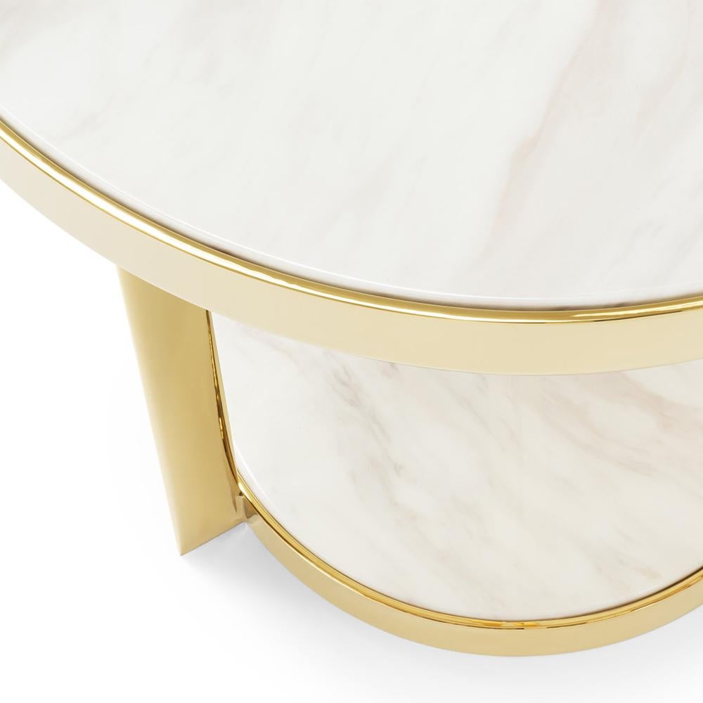 Amy White Side Table In New Condition For Sale In Paris, FR