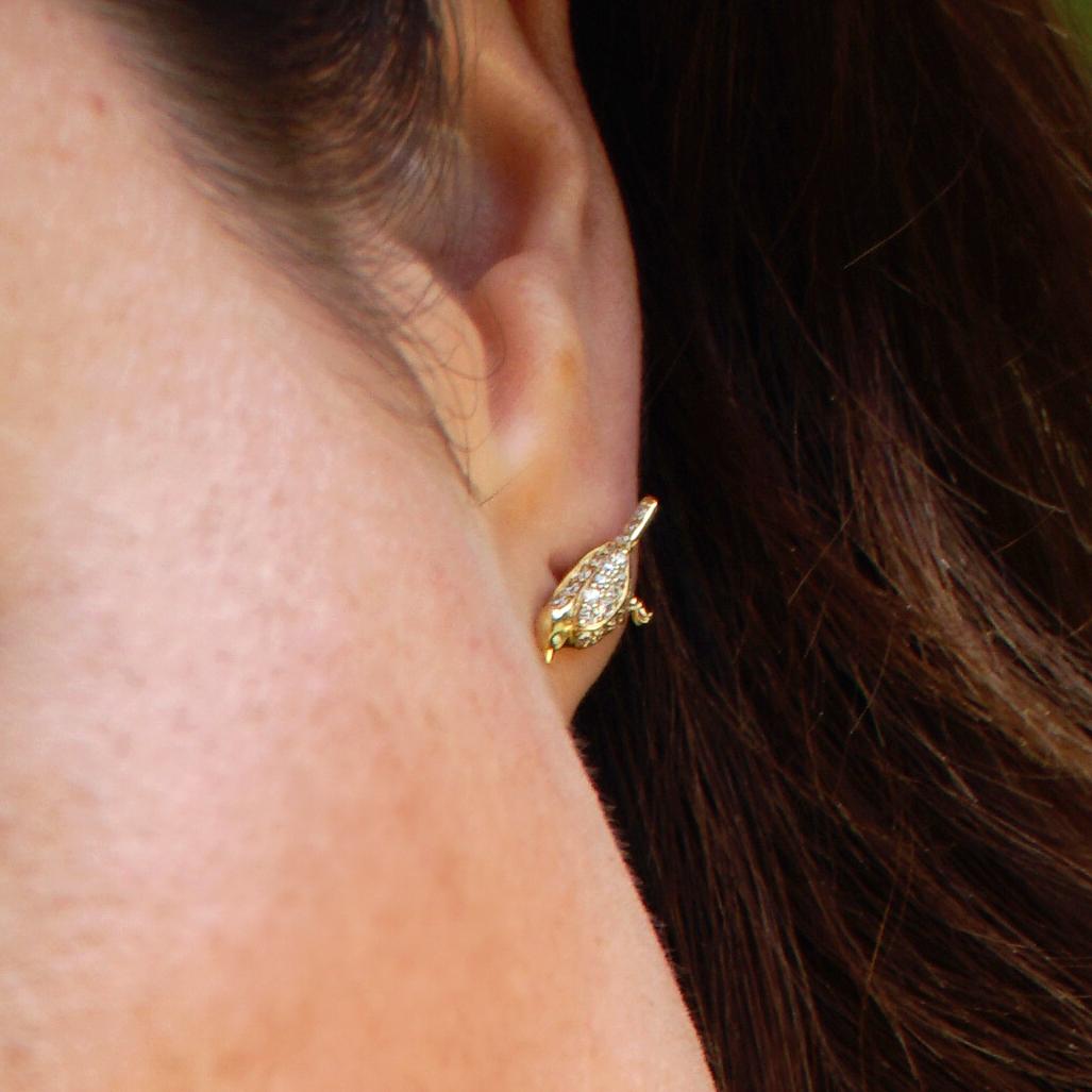 Contemporary Amy Y 18 Karat Gold and Diamond 'Sweet Love Bird' Stud Earring 'Ava and Mia' For Sale