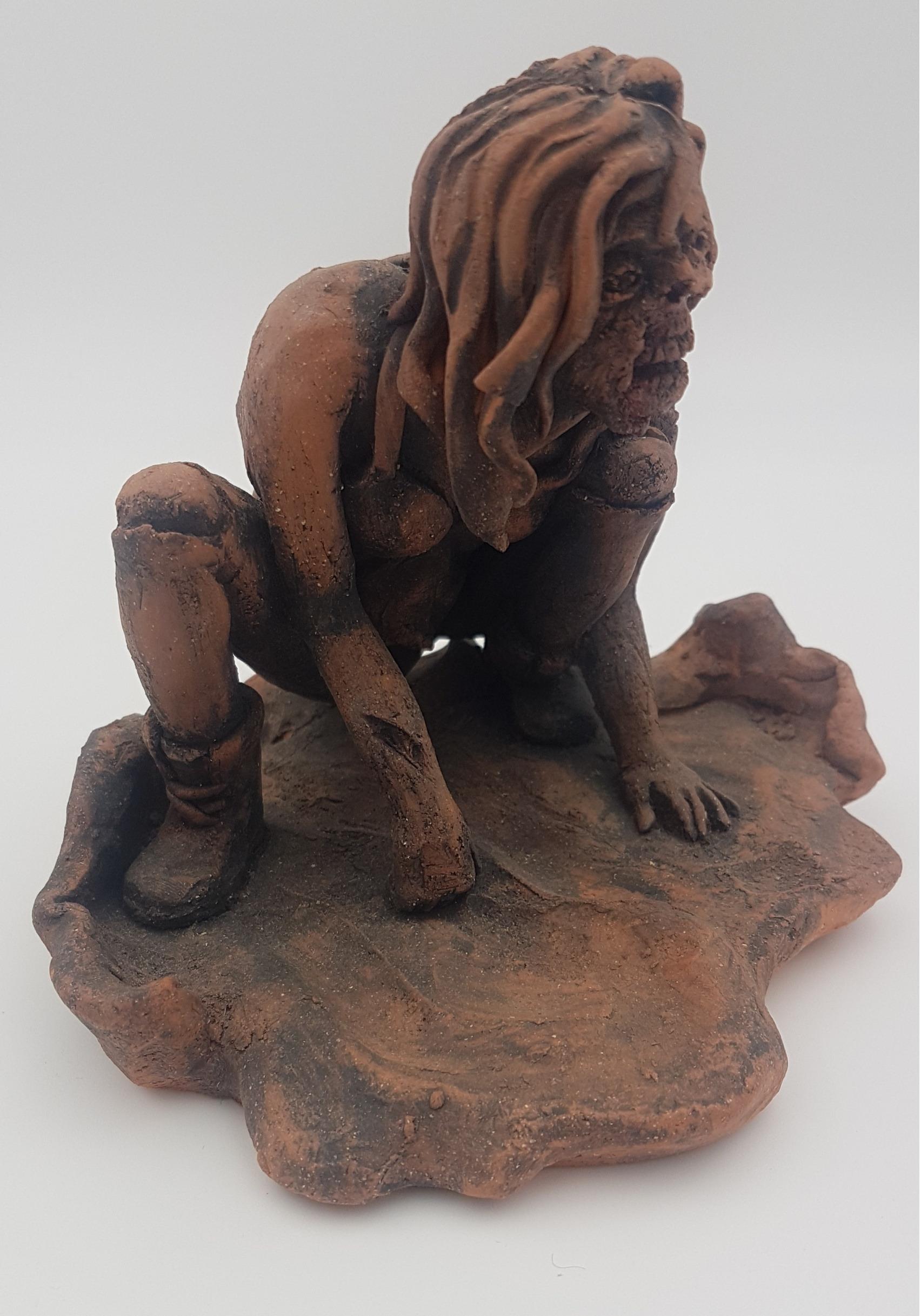 Kneeling Female Zombie - Contemporary Sculpture by Amy Young