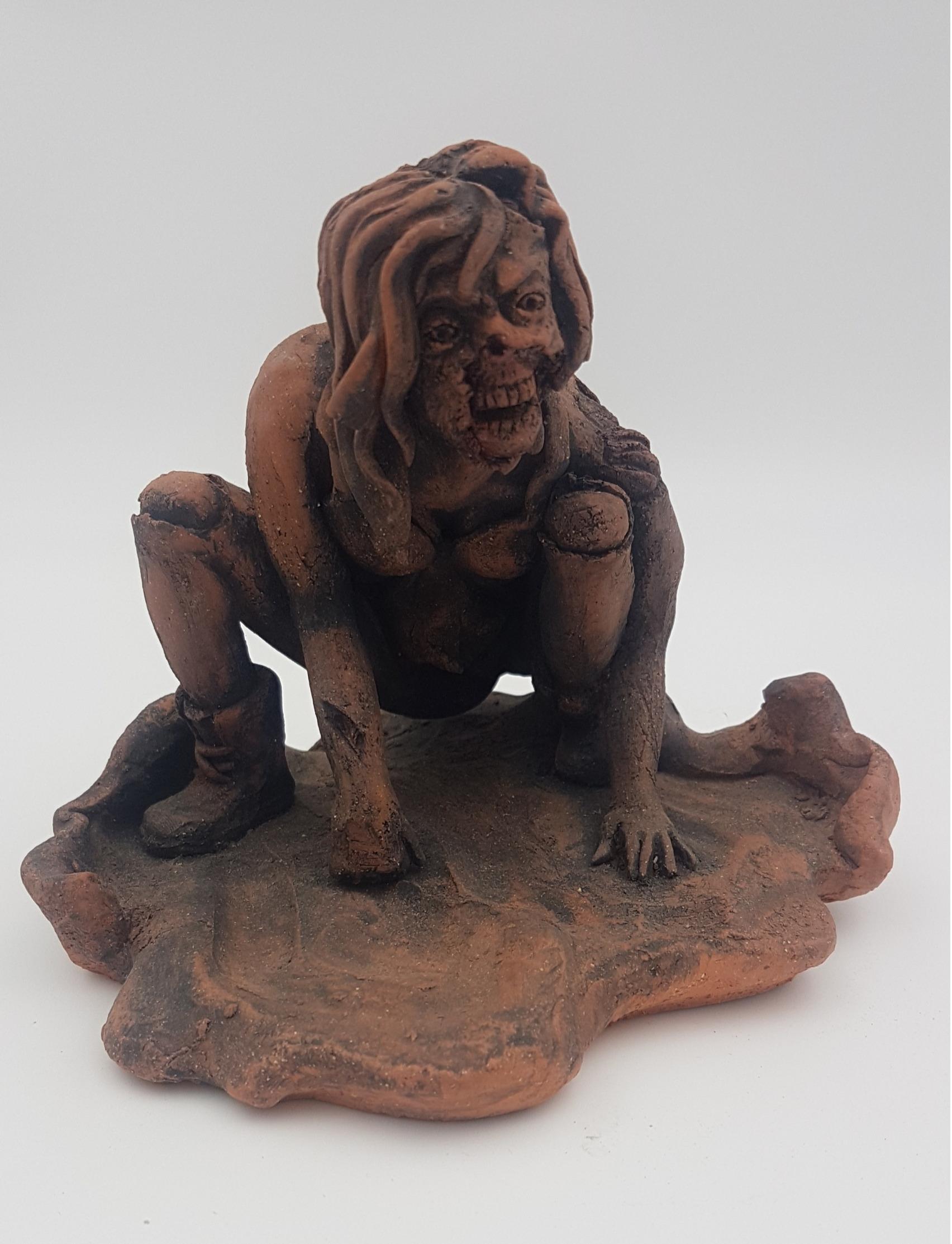 Amy Young Figurative Sculpture - Kneeling Female Zombie