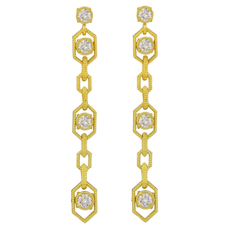 Amyn Etruscan Trapeze Granulated Link Earrings with Diamond in 18k Gold ...
