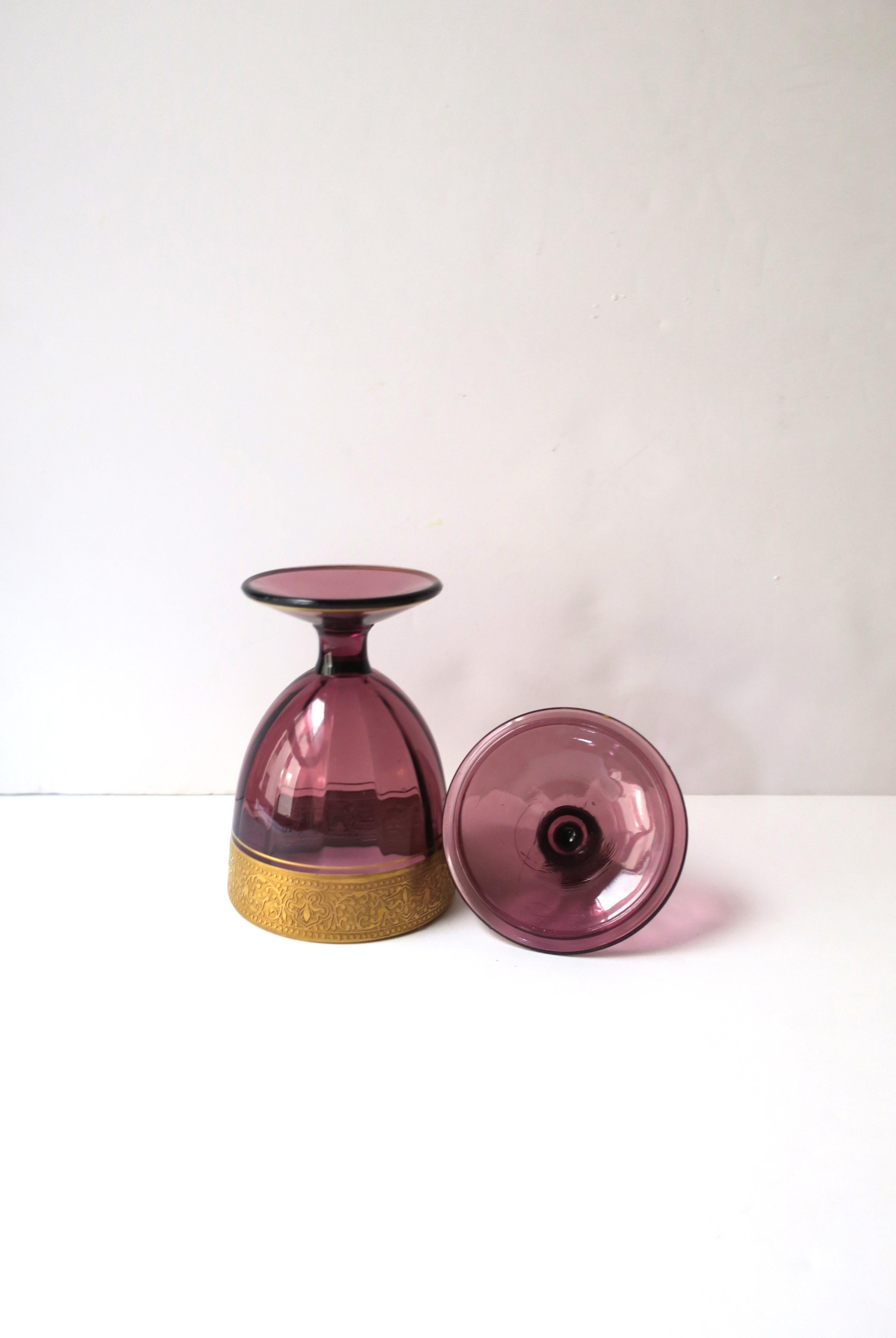 Amythyst-Urnenschachtel aus Glas im Moser-Stil in Violett und Gold  im Angebot 7