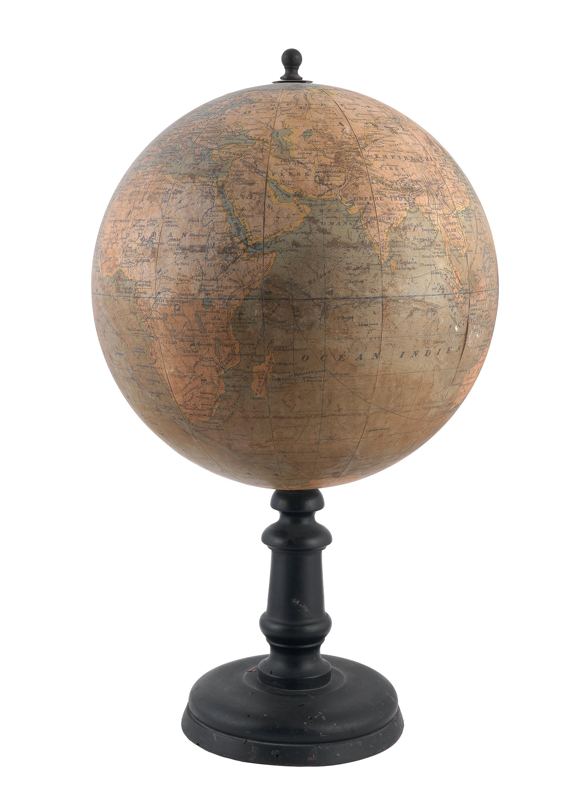 Napoléon III Fin du 19e siècle Globe terrestre, français en vente