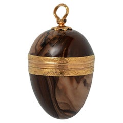 Antique An 18 Carat Gold and Jasper Egg Pendant