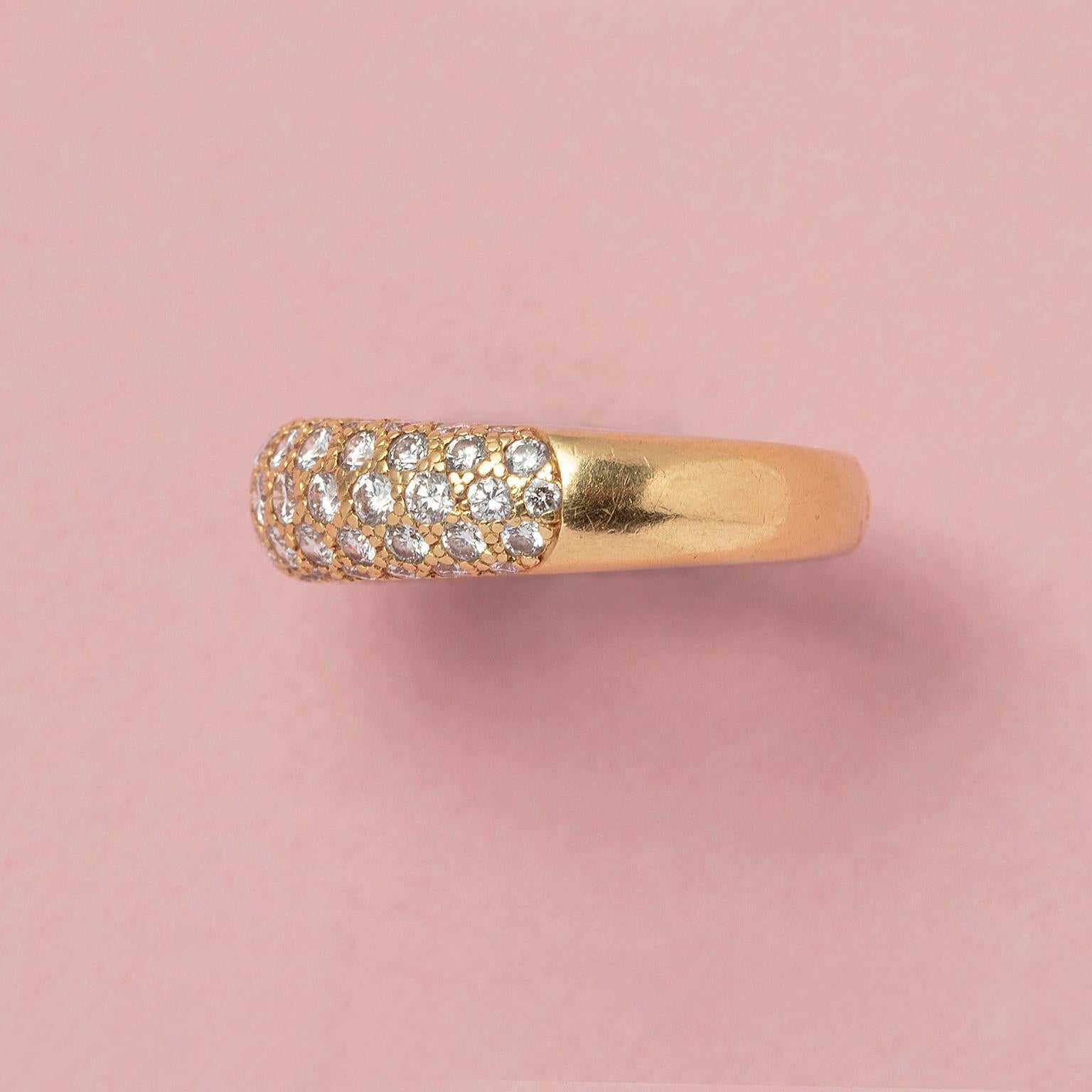 An 18 Carat Gold Cartier Band Ring with Diamonds In Good Condition For Sale In Amsterdam, NL