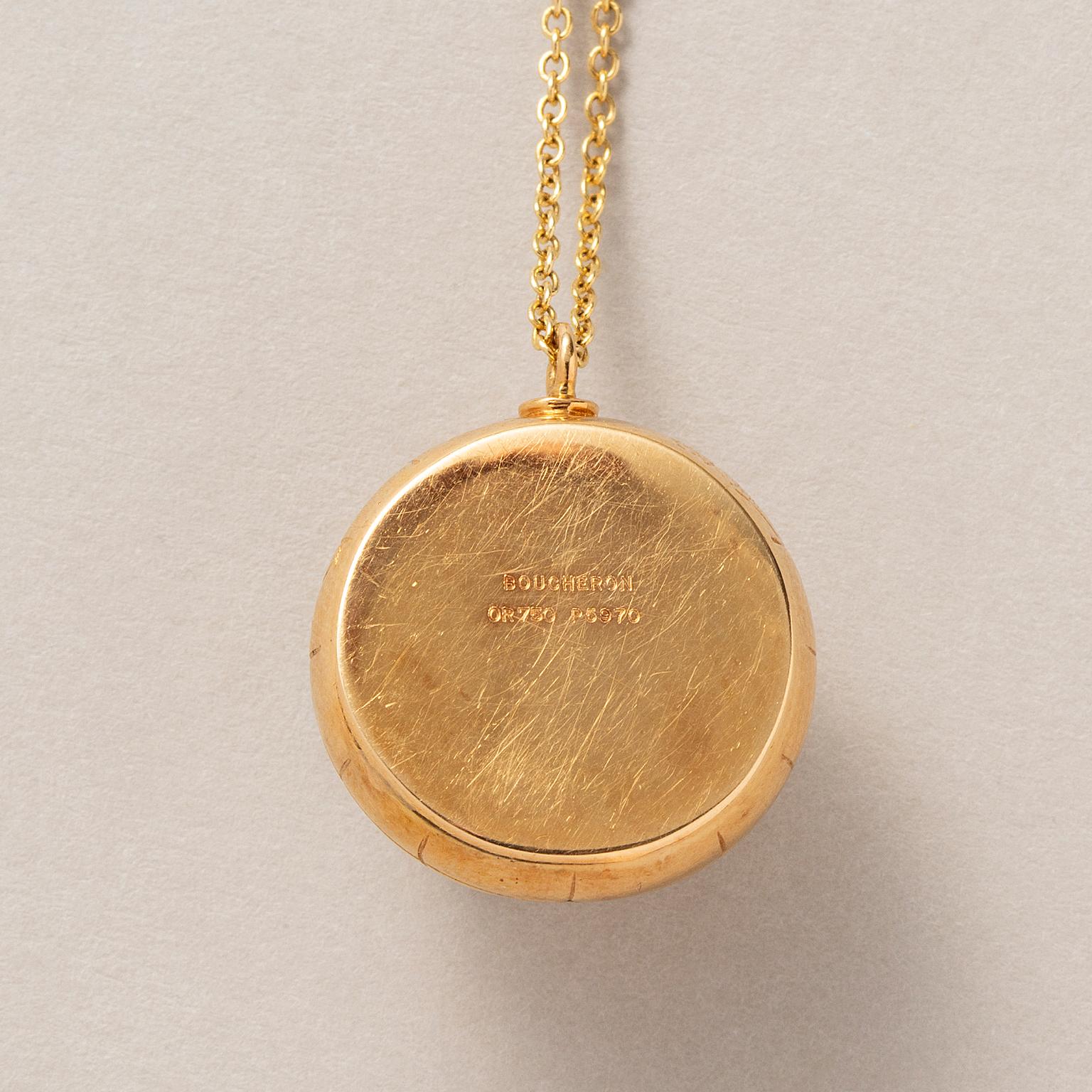Un charm a forma di globo di Boucheron in oro 18 carati In condizioni ottime in vendita a Amsterdam, NL