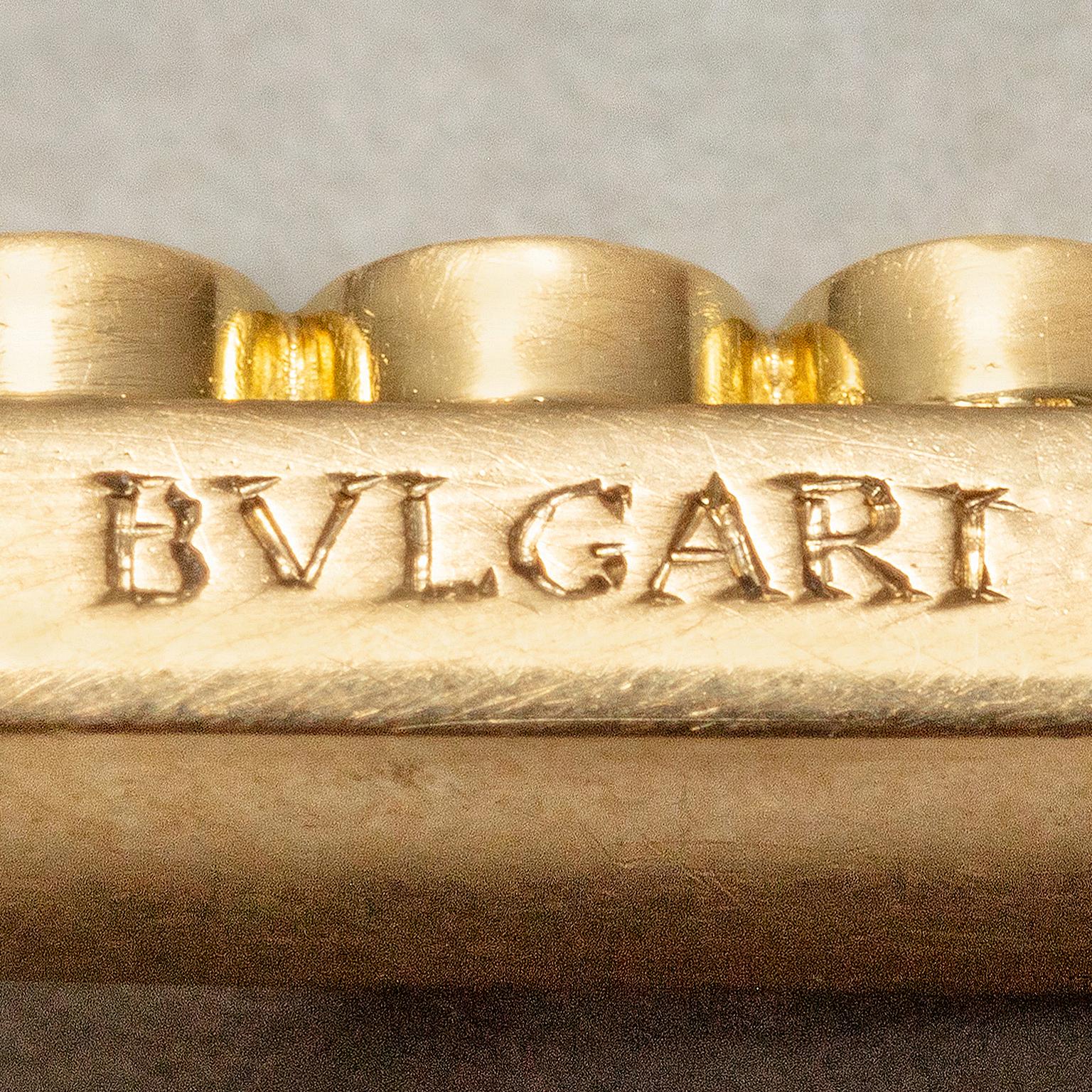 Women's or Men's An 18 Carat Gold Bulgari Necklace with Diamonds For Sale