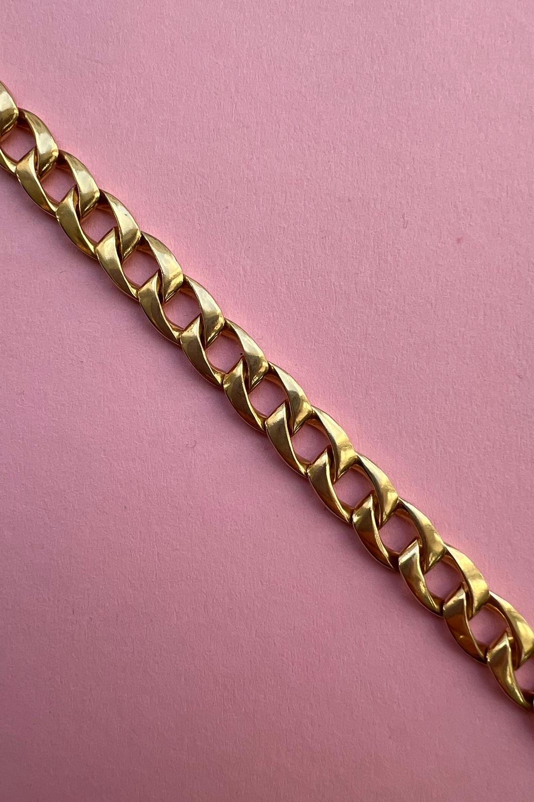 An 18 Carat Gold Cartier Necklace For Sale 2