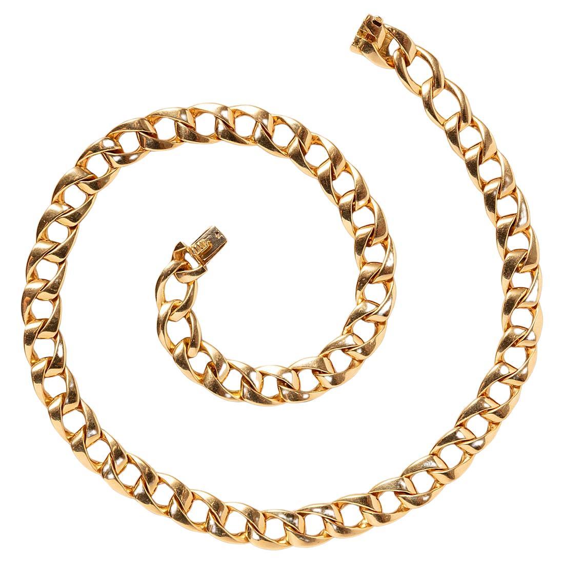 Un collier en or 18 carats de Cartier