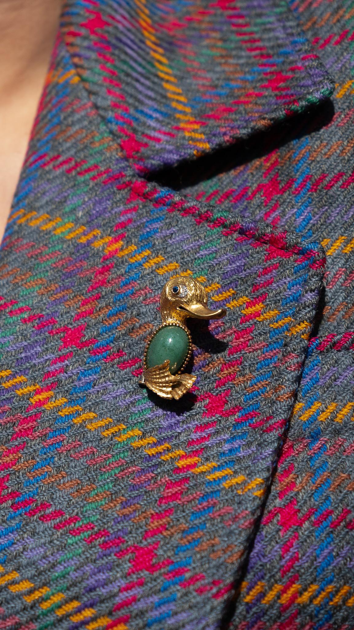 An 18 Carat Gold Cartier Paris Duck Brooch with Diamond, Sapphire and Aventurine In Excellent Condition In Amsterdam, NL