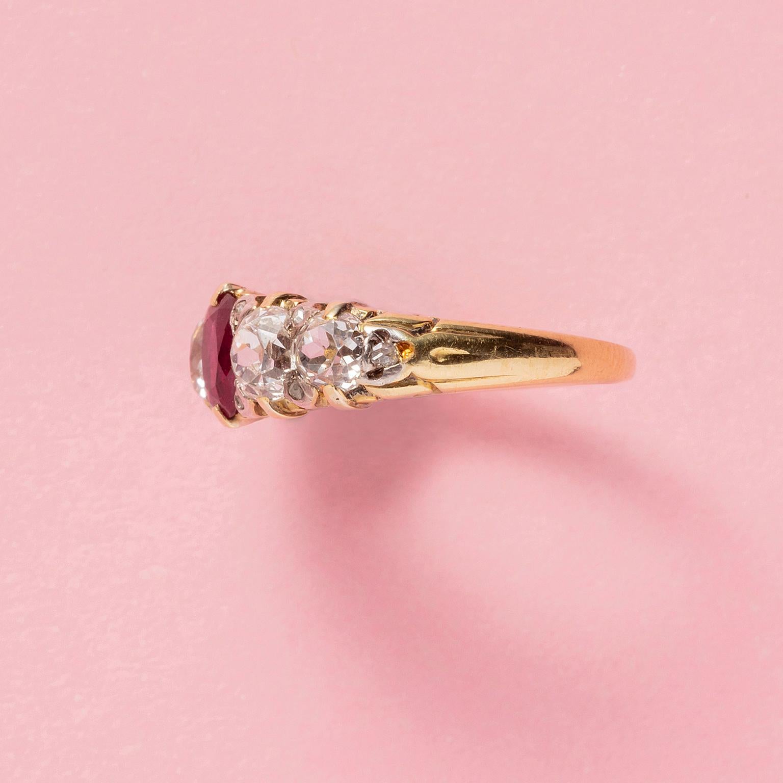 Victorian 18 Carat Gold Diamond and Ruby Row Ring For Sale