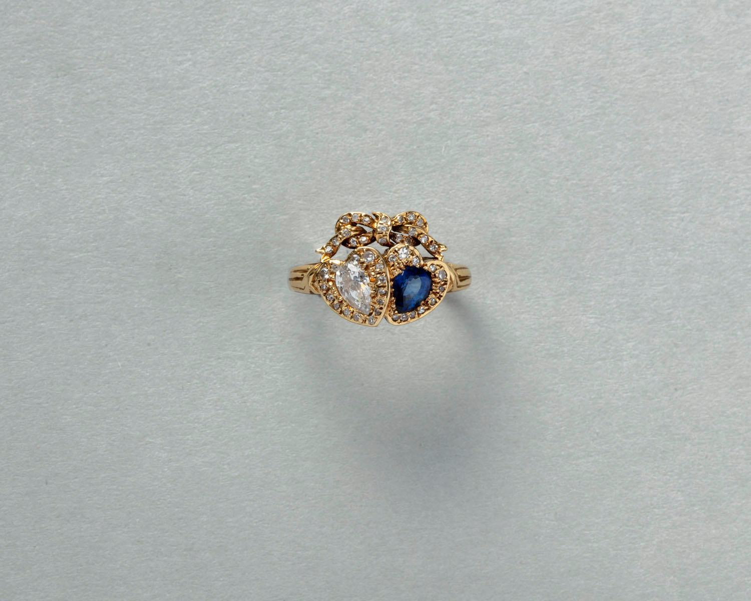 Pear Cut 18 Carat Gold Diamond and Sapphire Double Heart Ring For Sale