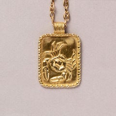 18 Carat Gold Fred Paris Cancer Zodiac Pendant