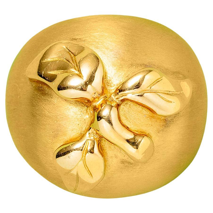 Ein französischer Ring aus 18 Karat Gold in Form eines Apfels im Angebot