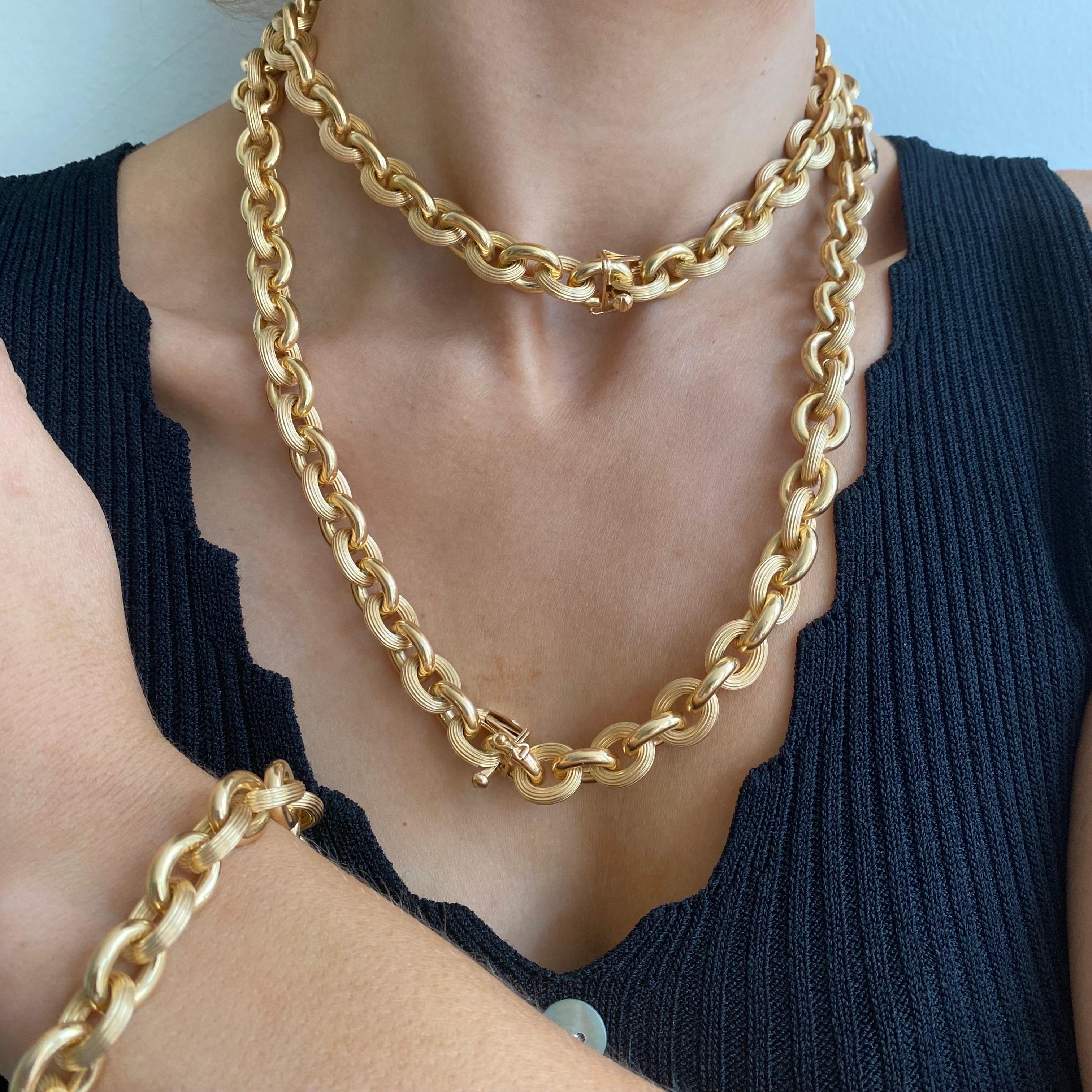 Lange Kette oder 6er-Set Armbänder aus 18 Karat Gold im Zustand „Gut“ in Amsterdam, NL