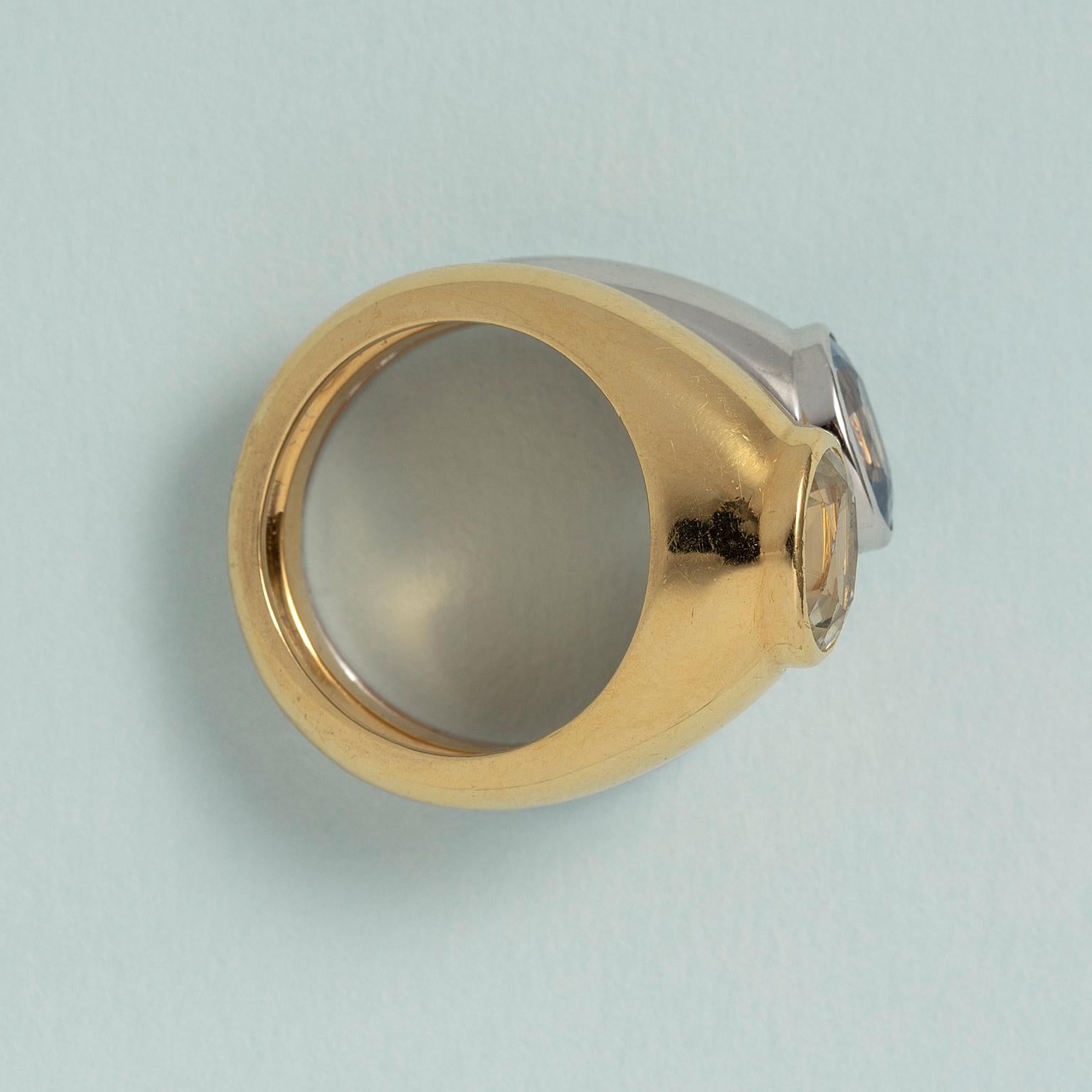 Women's or Men's An 18 carat Gold Poiry ring with sapphire