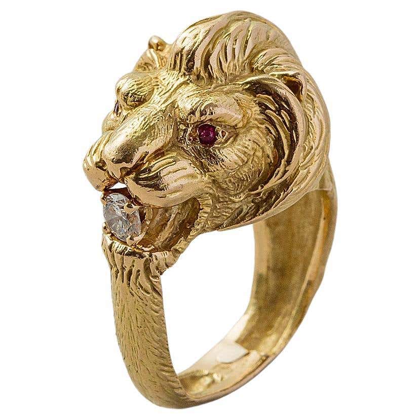 18 Carat Gold, Ruby and Diamond Leo Ring at 1stDibs
