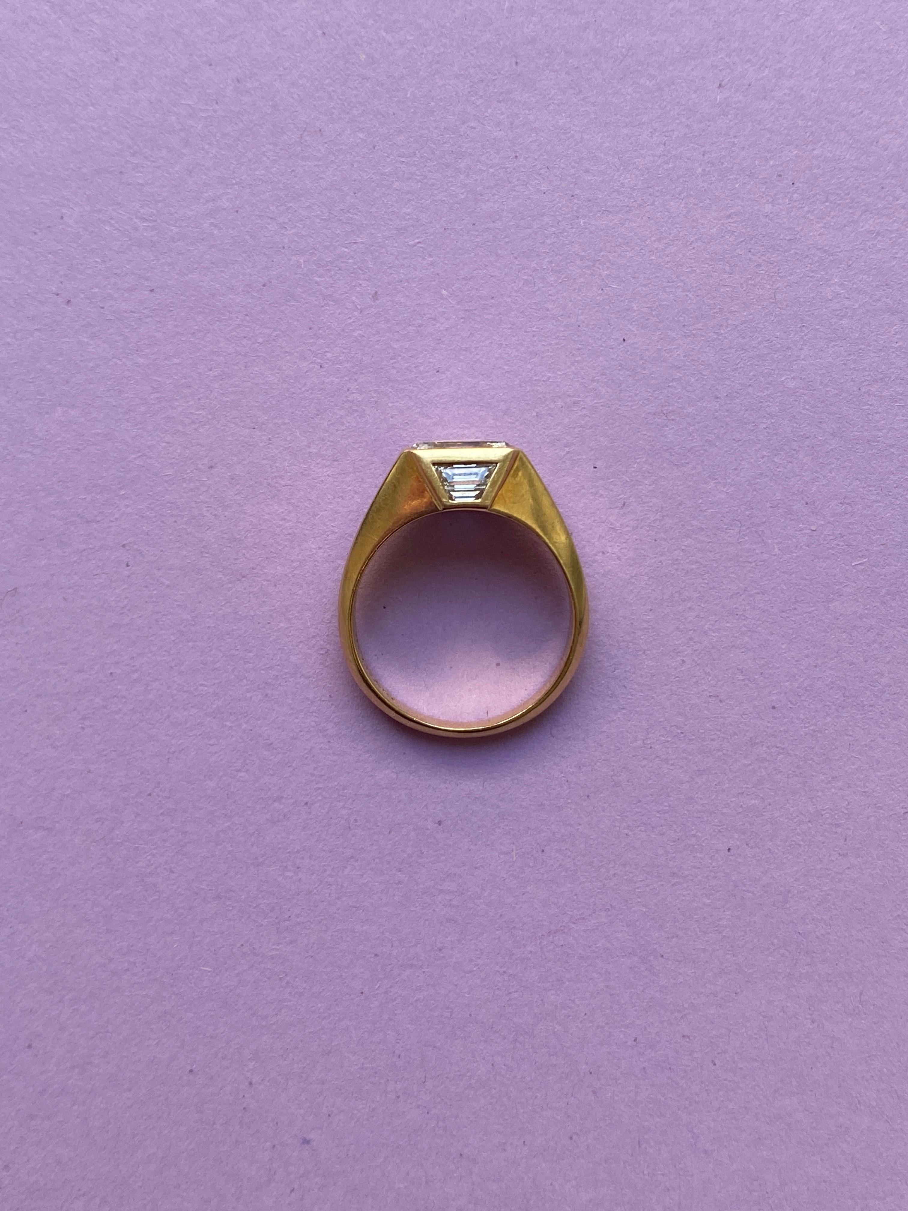 An 18 Carat Gold Step Cut Diamond Bulgari Ring For Sale 4