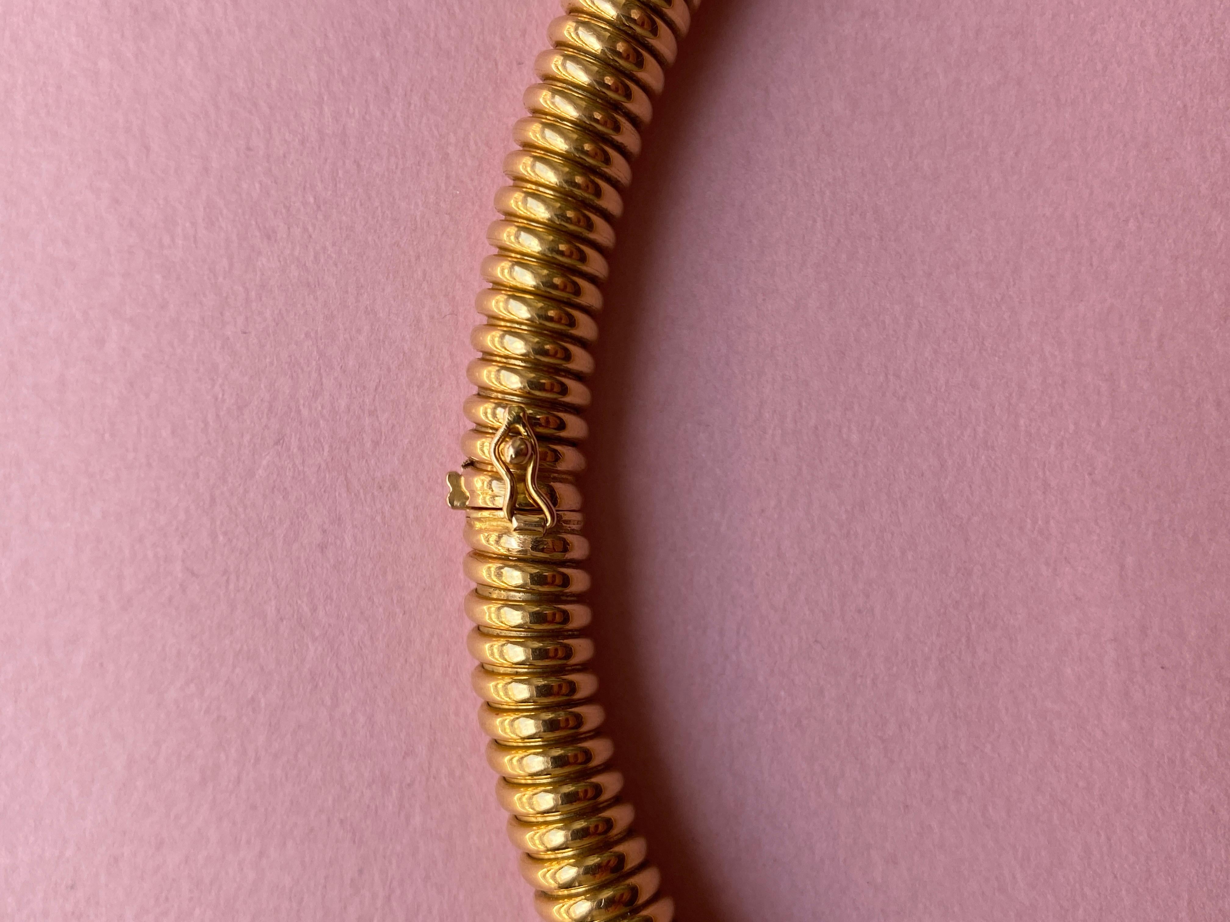 An 18 Carat Gold Tubogas Weingrill Necklace 1