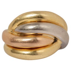Retro An 18 Carat Tri-Color Knot Fred Ring