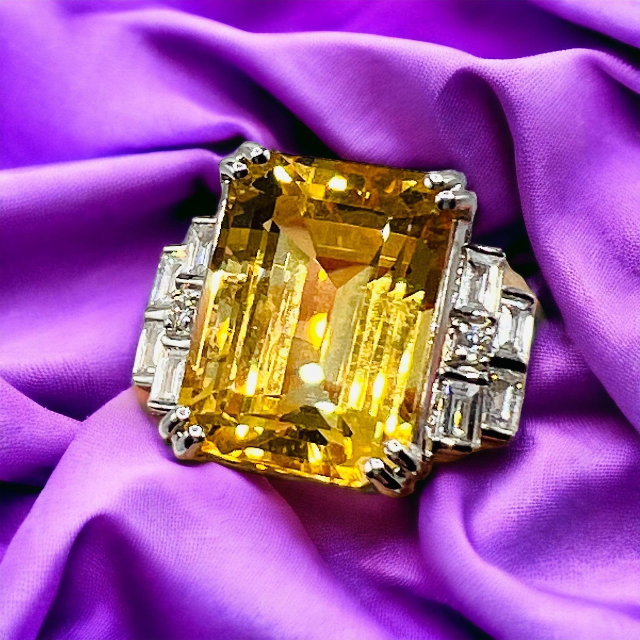 Ein Cocktailring aus 18 Karat Weißgold, besetzt mit facettiertem Citrin und Diamanten 4