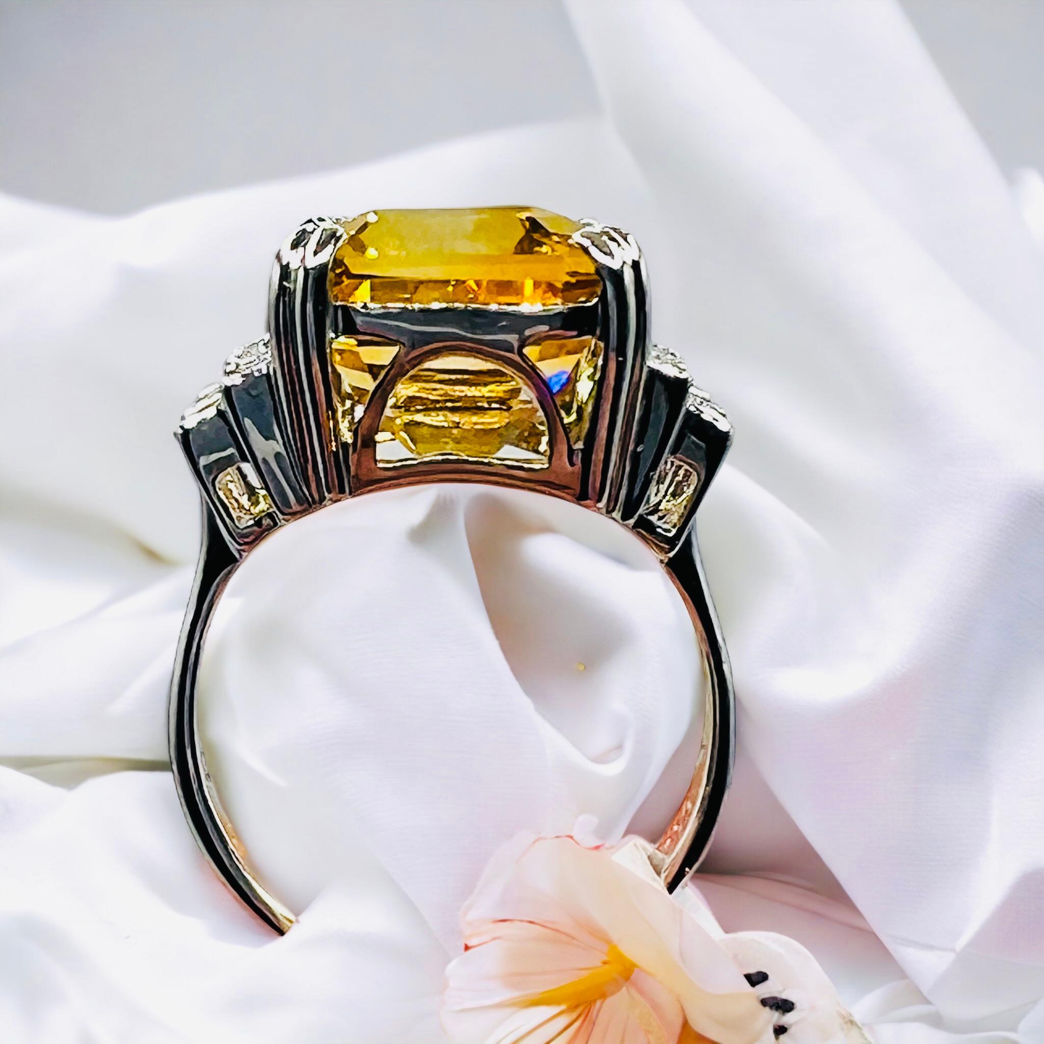 Ein Cocktailring aus 18 Karat Weißgold, besetzt mit facettiertem Citrin und Diamanten 5
