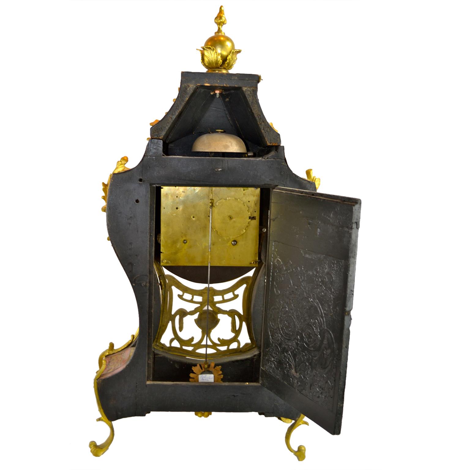18th Century French Louis XV Boulle and Gilt Bronze Bracket Clock For Sale 1