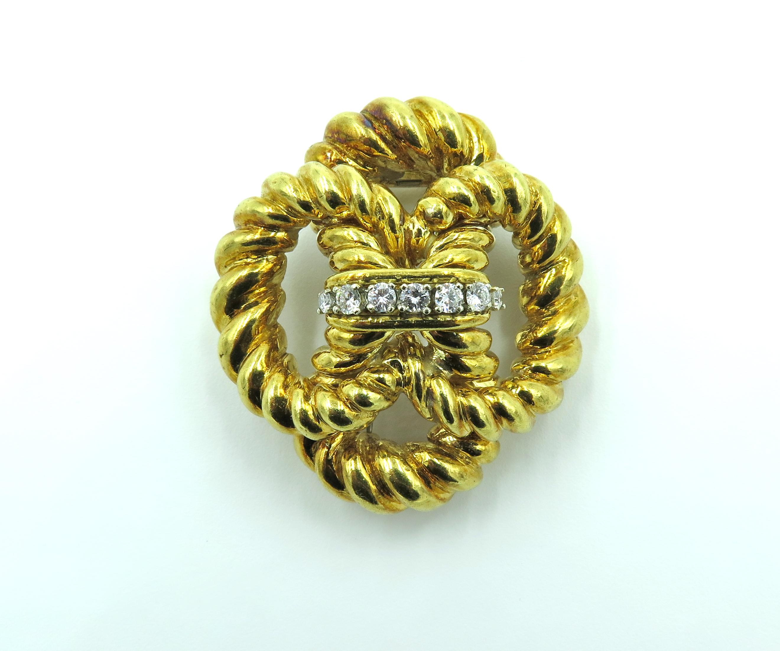 18 Karat Yellow Gold and Diamond Brooch In Excellent Condition In New York, NY