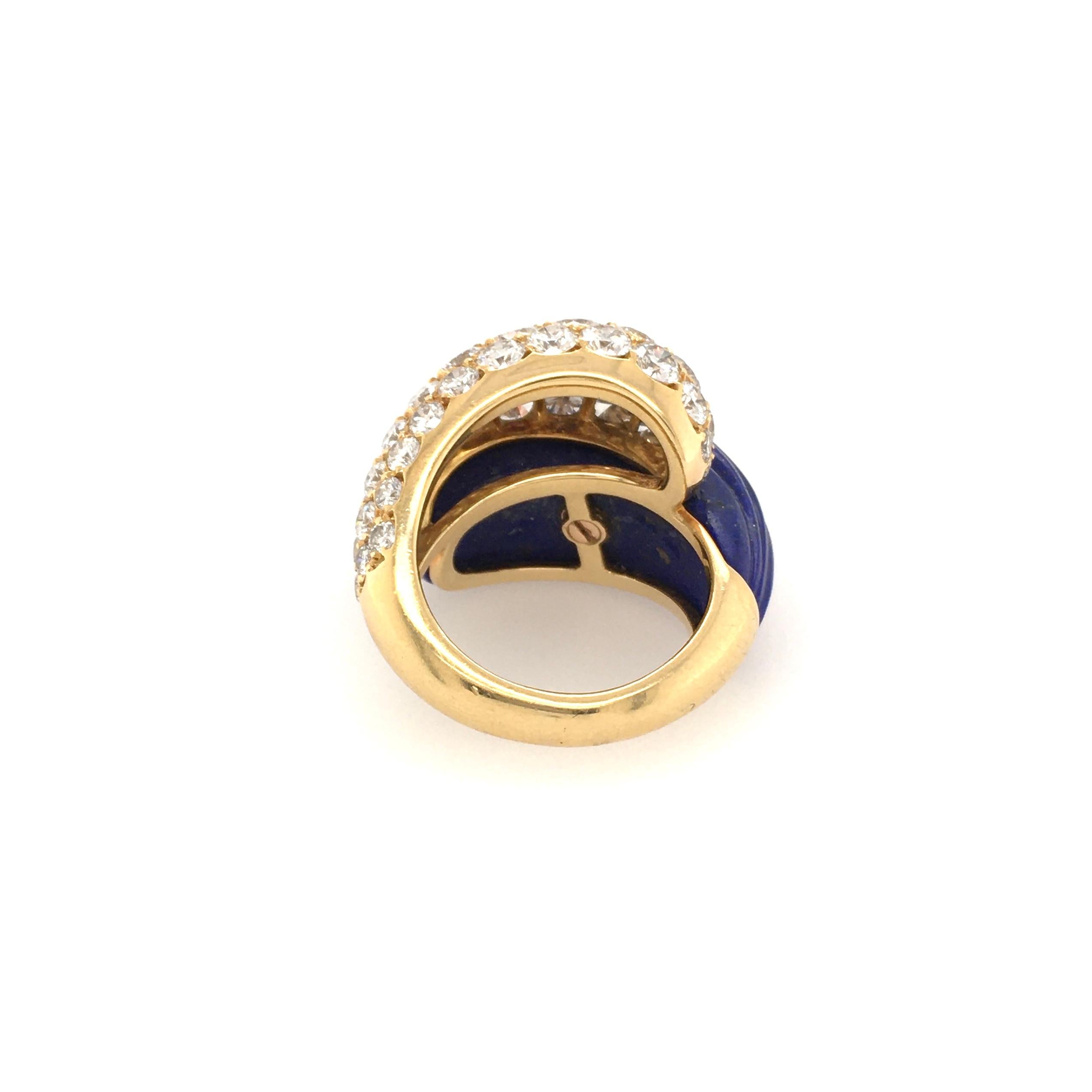 Women's or Men's 18 Karat Yellow Gold, Lapis Lazuli and Diamond Ring