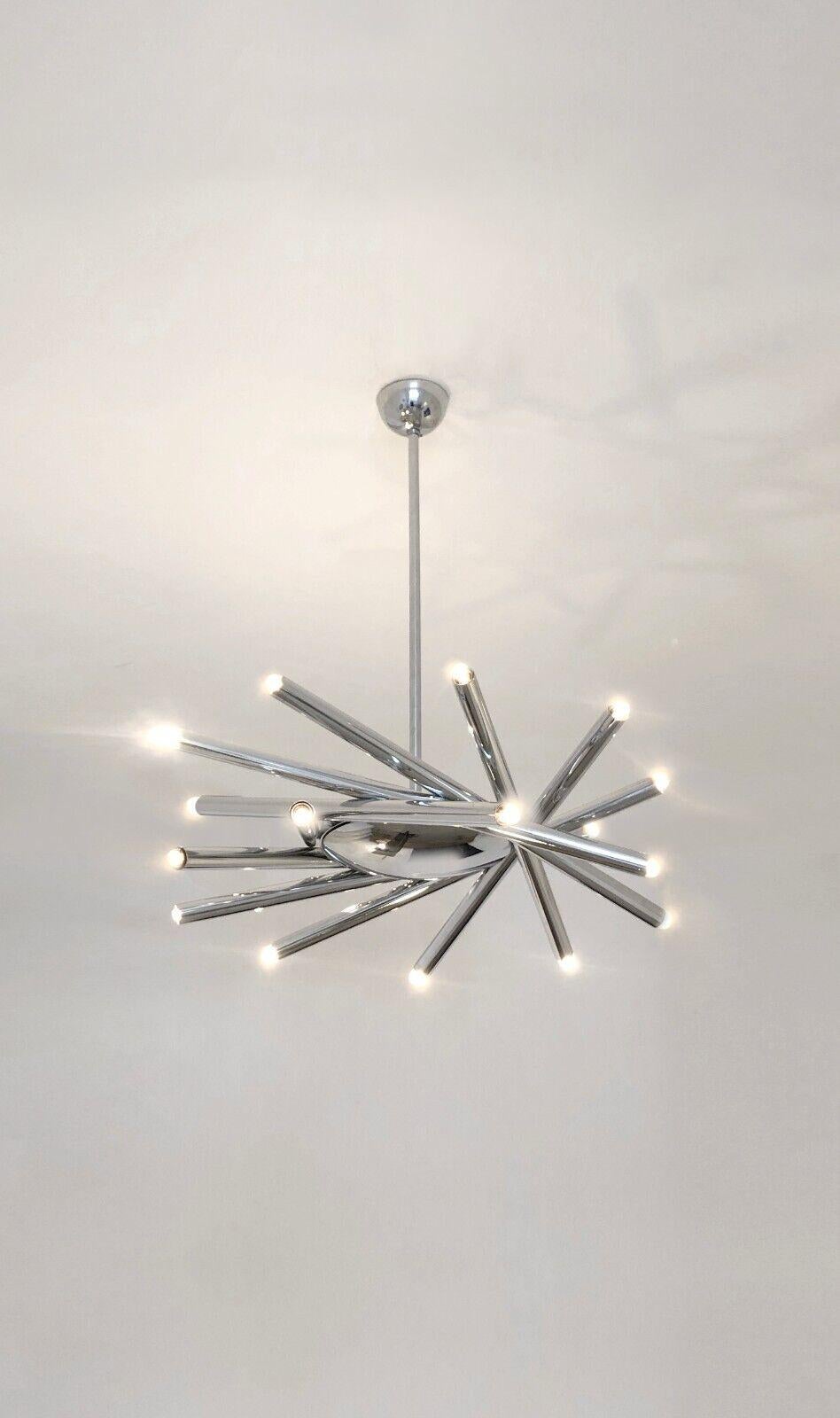 A 18-Lights RADICAL SPACE-AGE POST-MODERN CEILING FIXTURE von STILNOVO Italien 1970 (Ende des 20. Jahrhunderts) im Angebot